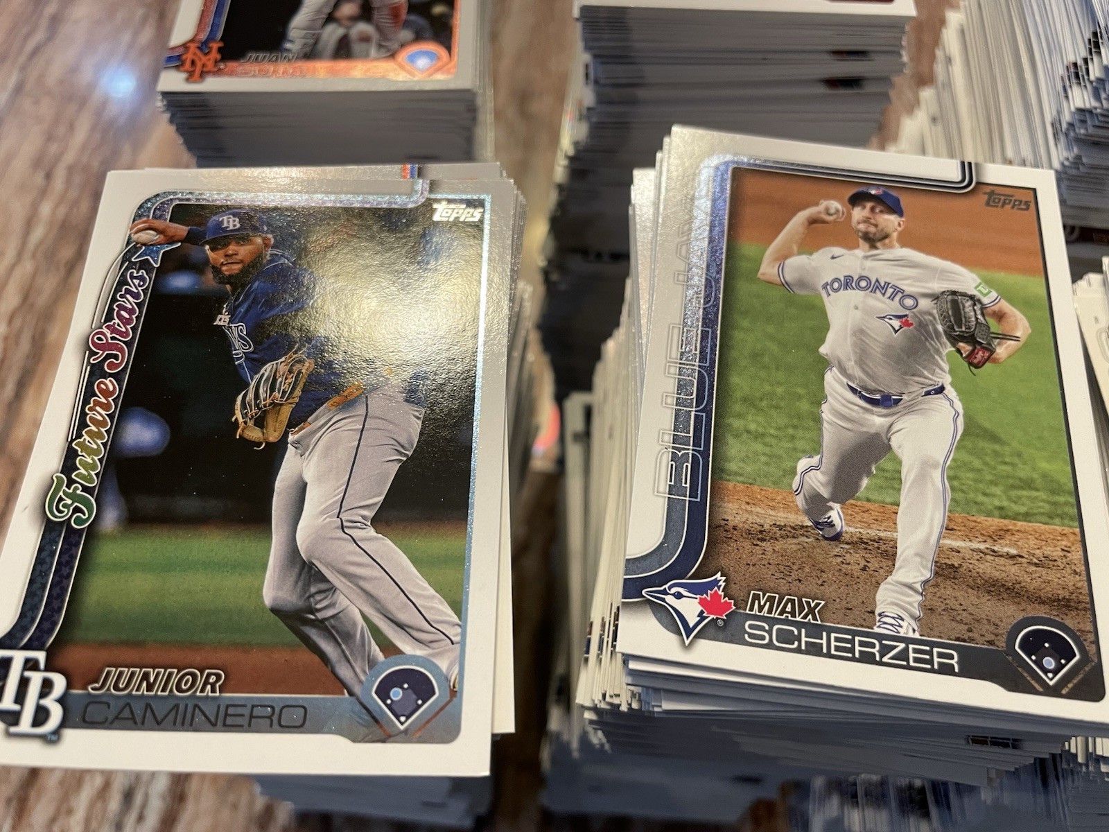 2025 Topps Series 2 Singles Cards! 🔥 U-PICK! YOU COMPLETE YOUR SET! #351-600