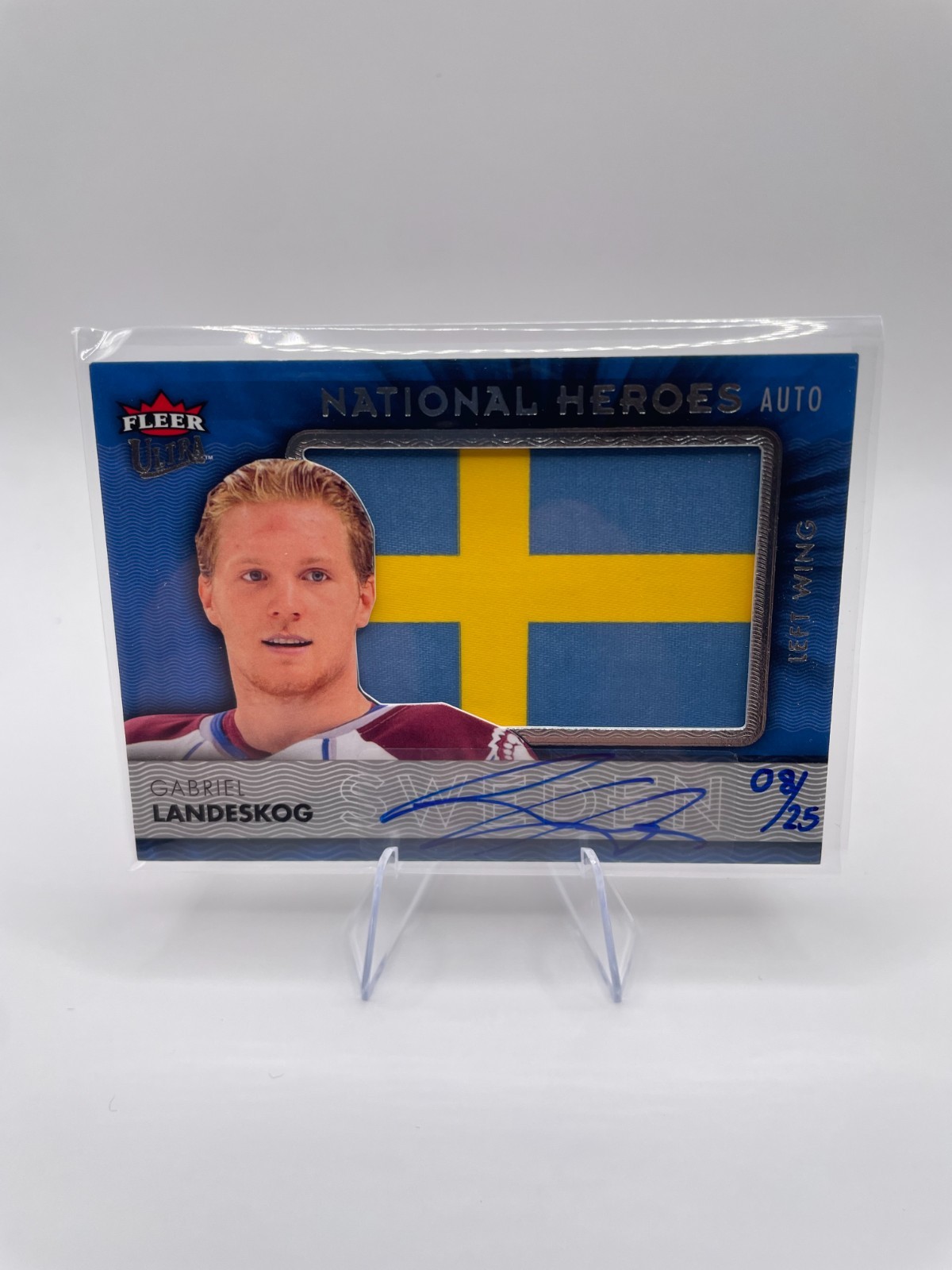 2014-15 Fleer Ultra National Heroes Flag Patch