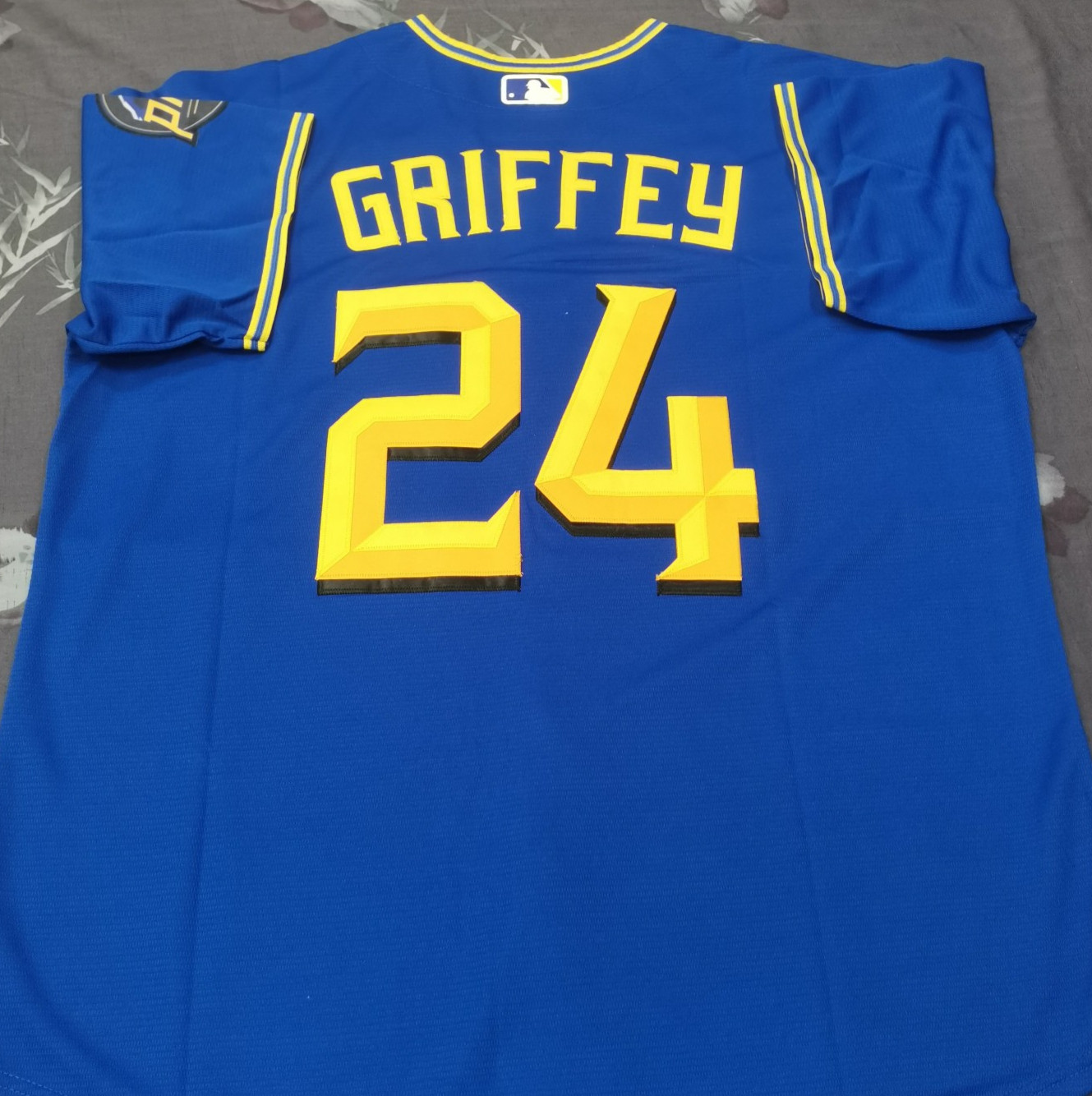 Ken Griffey Jr. #24 Mariners City Royal Cool Base Sewn Stitched Jersey.