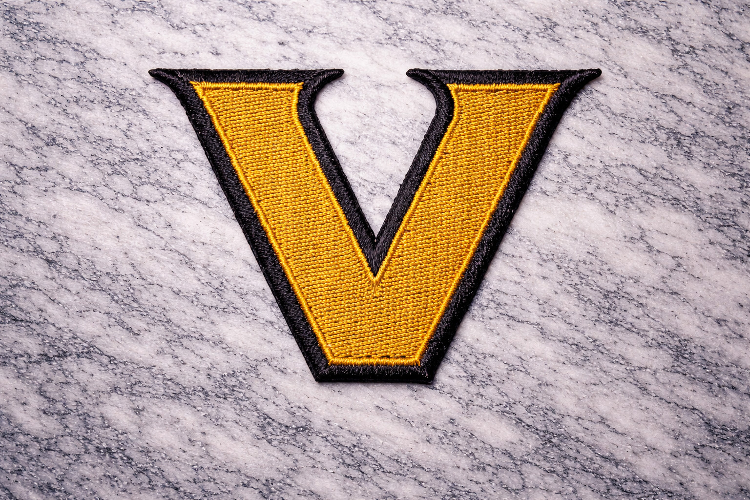 VANDERBILT COMMODORES NCAA 3″ X 2″ Embroidered Iron On Patch FREE SHIPPING USA