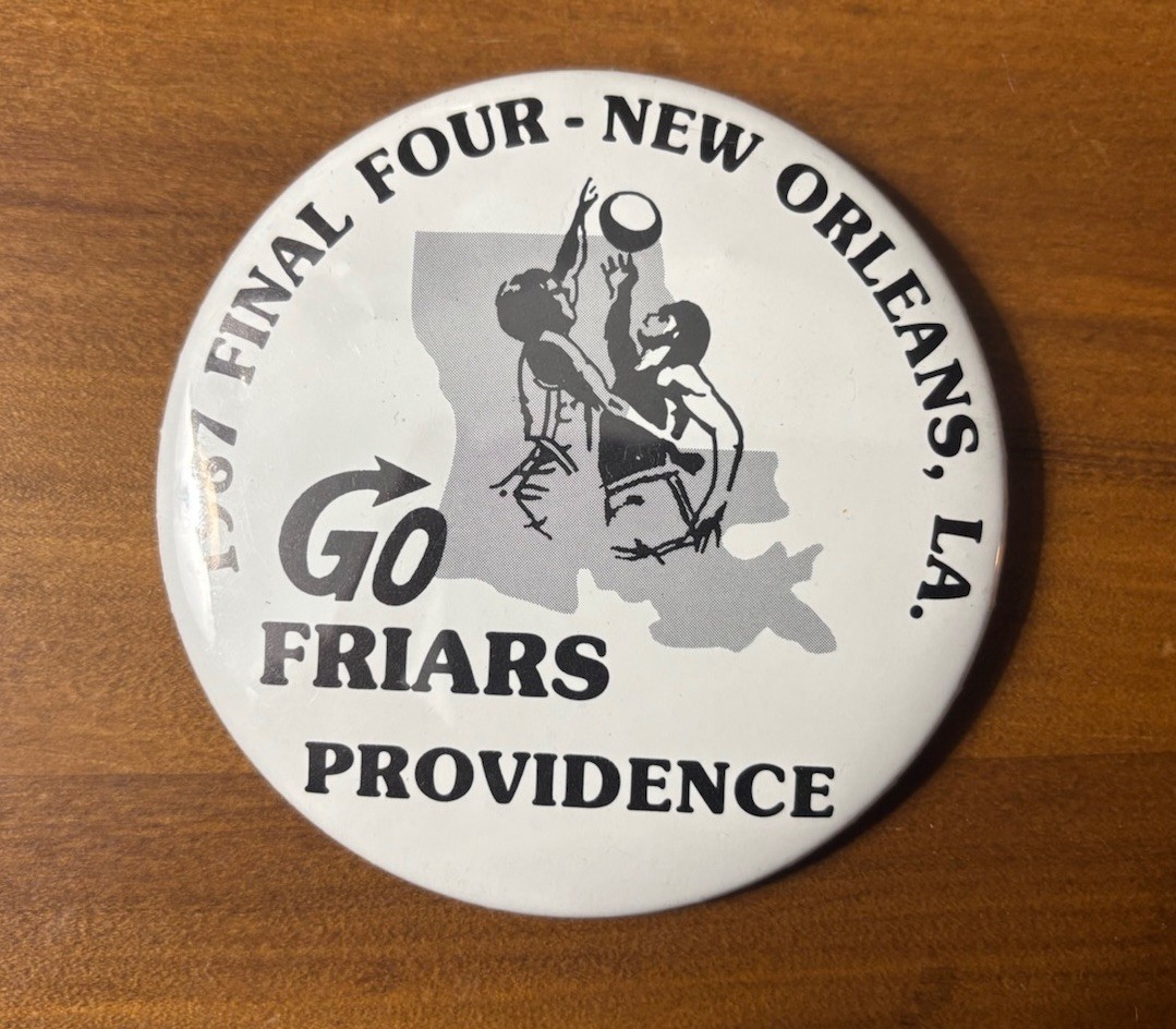 PROVIDENCE FRIARS 1987 FINAL FOUR NCAA NEW ORLEANS PIN 2.5in