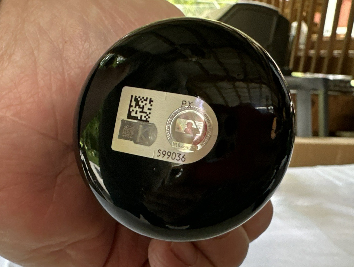 Victus Bat Dansby Swanson inscribed “21 WS champs” Cubs