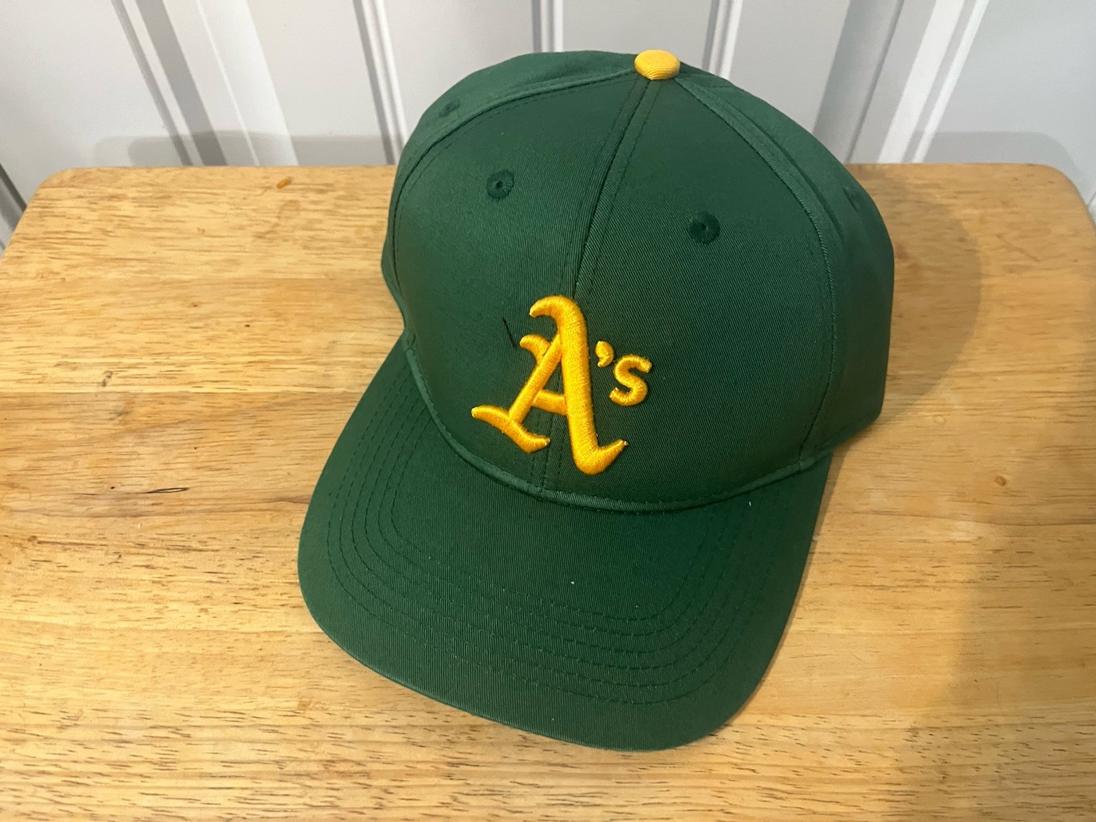 Oakland Athletics Hat Cap NWT Free Shipping!