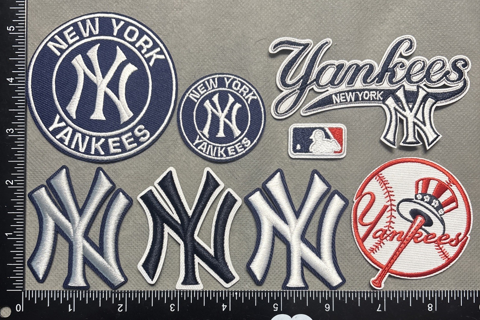 Set Lot Of 8 NEW YORK YANKEES IRON ON EMBROIDERED PATCHES MLB BASEBALL