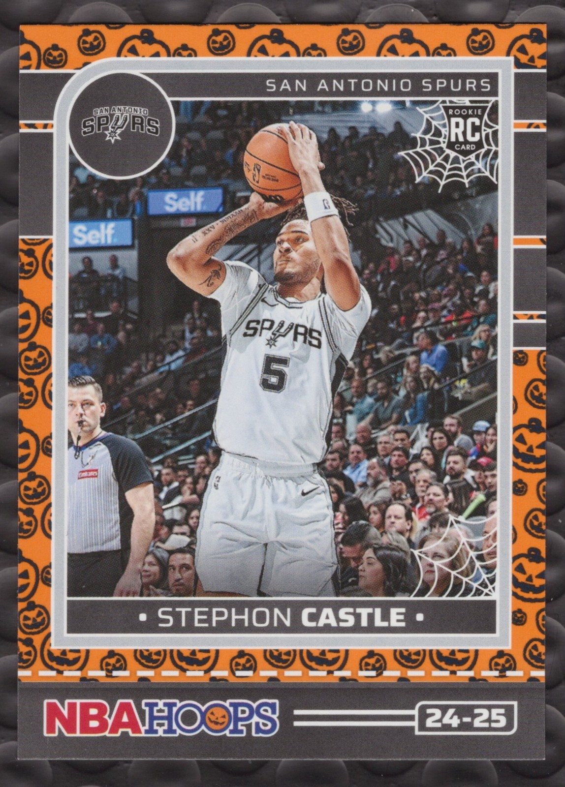 2024-25 Haunted Hoops Orange Pumpkin Stephon Castle #250 RC