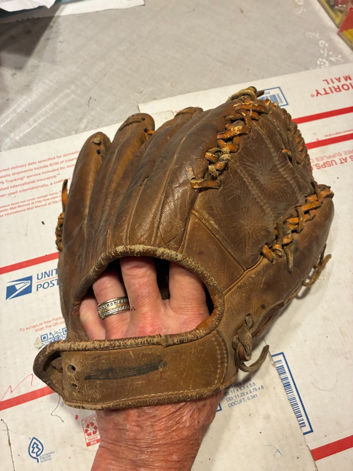 VERY OLD 1950’s UNKNOWN BASEBALL GLOVE! VERY GOOD, L@@K!!!