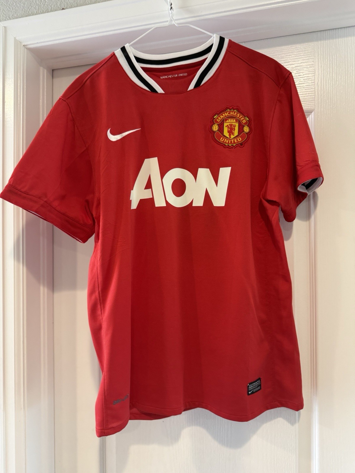 Nike Manchester United Red/White/Black Soccer Jersey Aon Anderson #8 size L