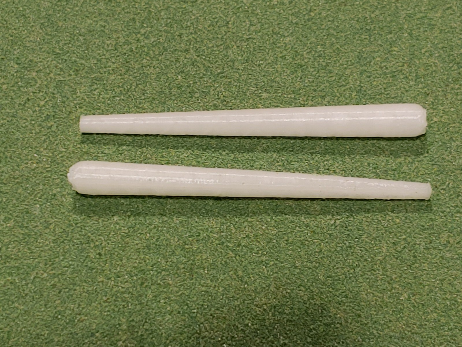 2 Baseball Bats for Bobbleheads – Various Colors