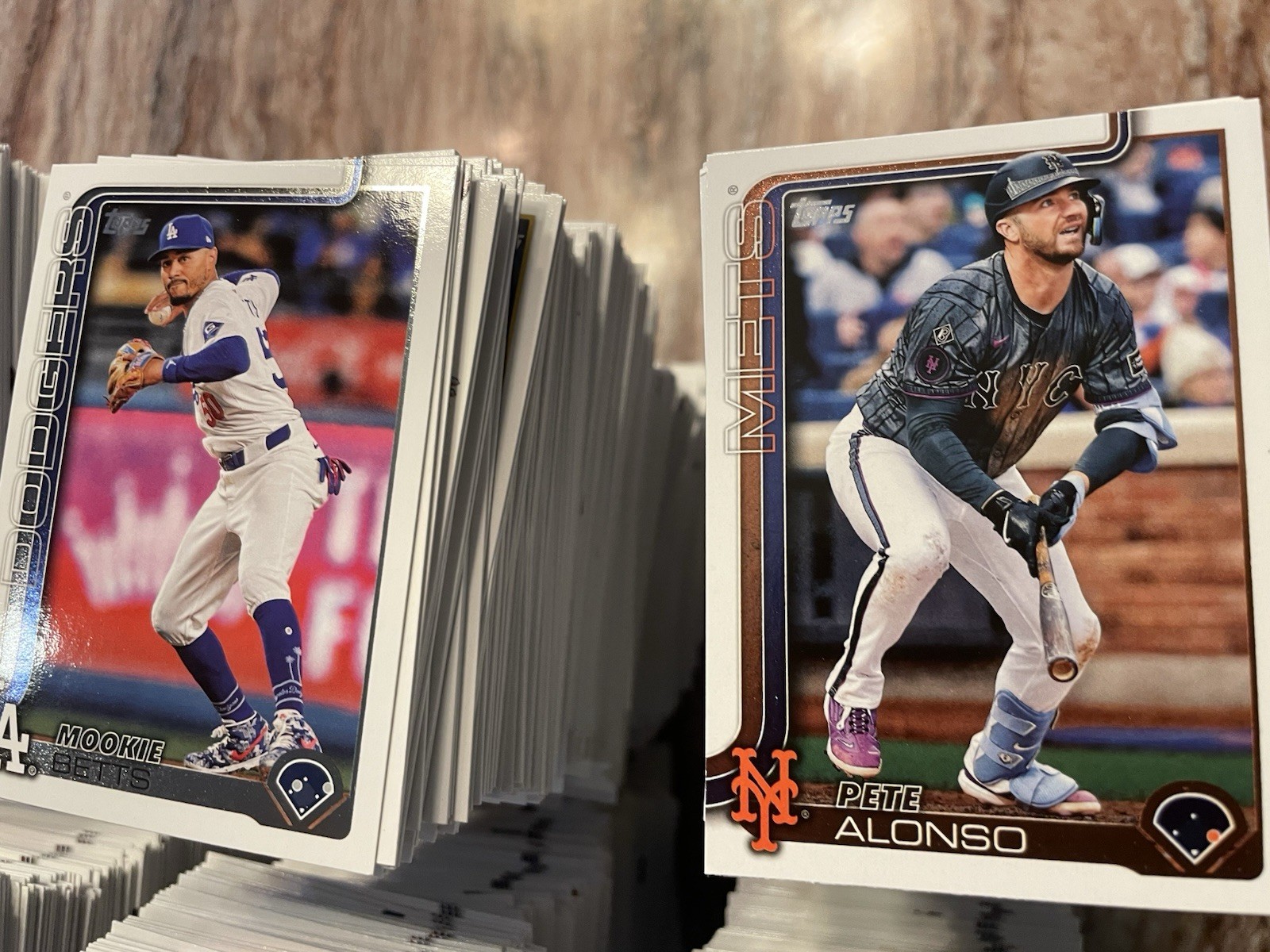 2025 Topps Series 2 Singles Cards! 🔥 U-PICK! YOU COMPLETE YOUR SET! #351-600