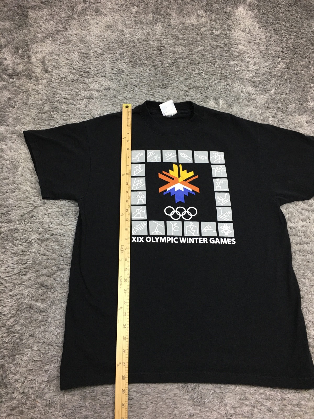 2002 Salt Lake Olympics Winter Games Black Crew Neck T Shirt Large