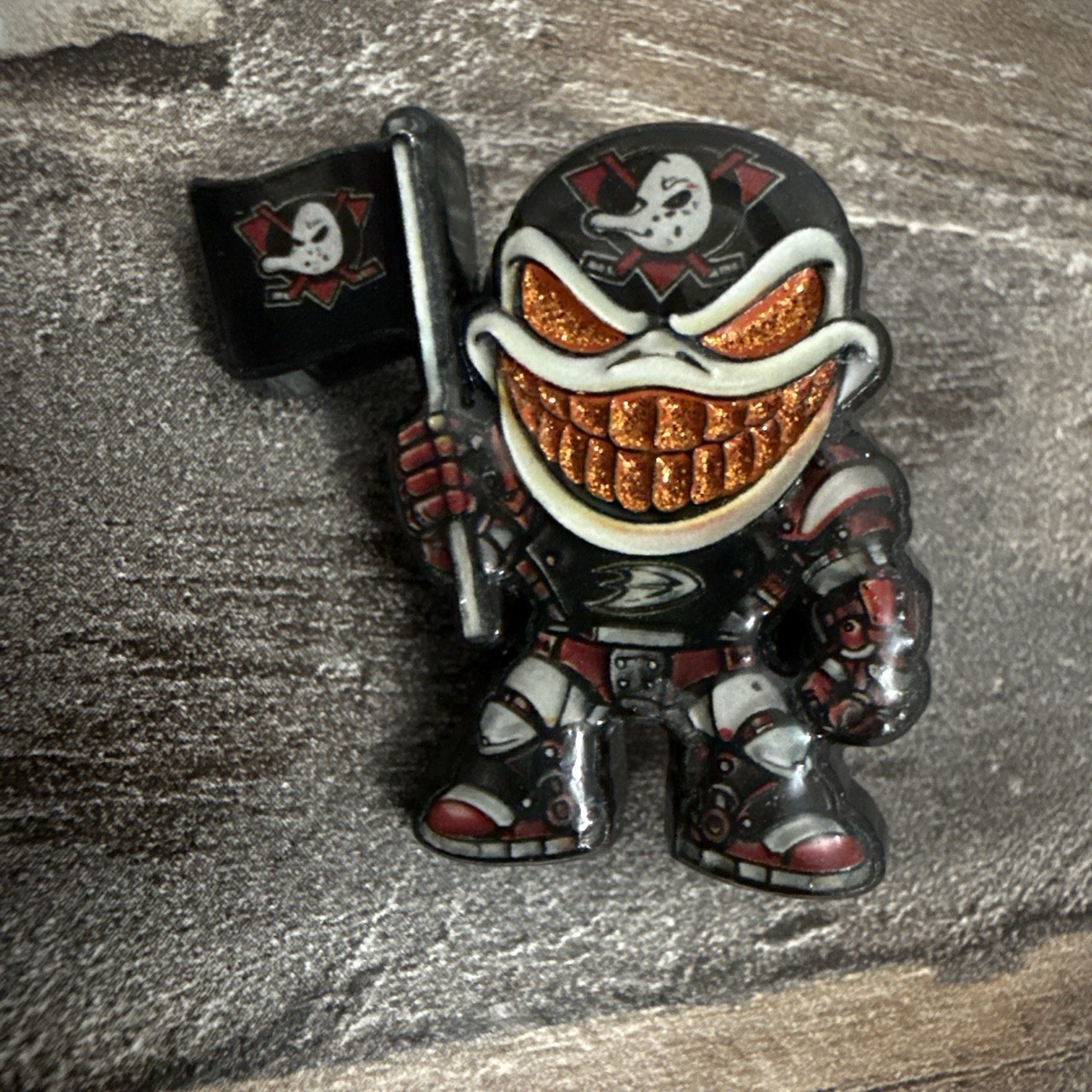 Anaheim Ducks Glow-in-the-Dark Hat Pin – Black & Red NHL Hockey Collectible