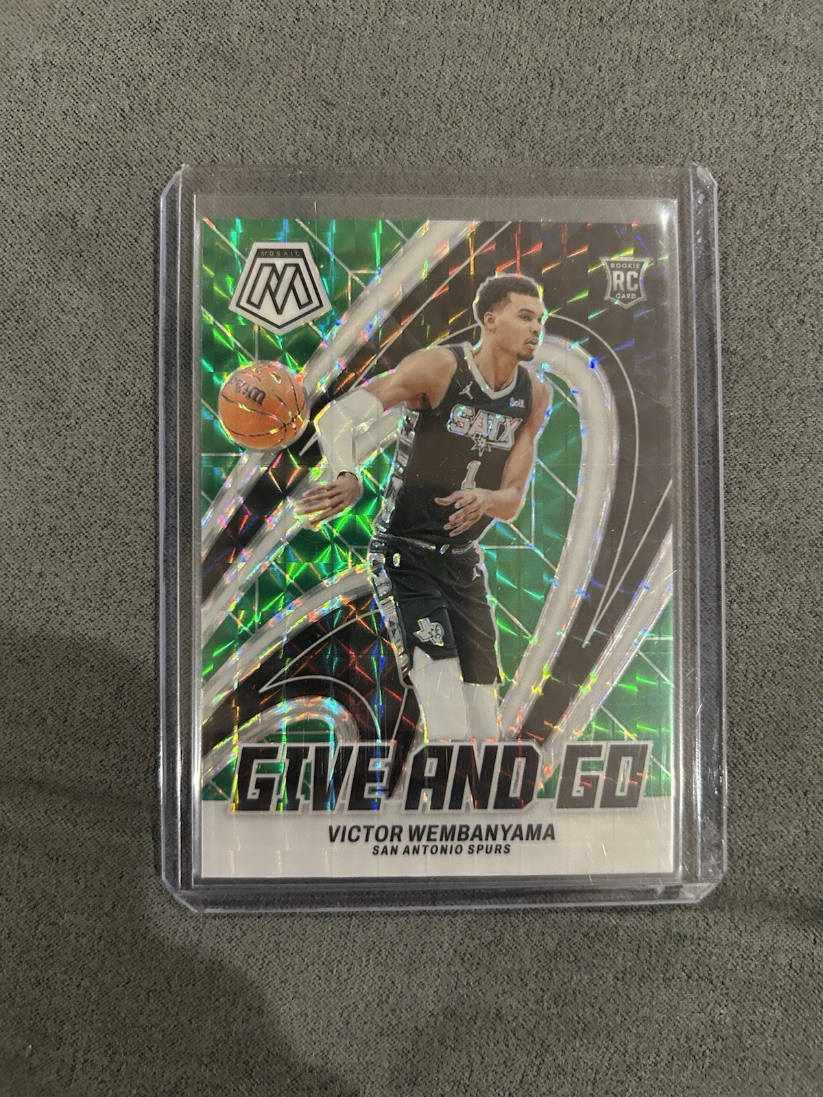 2023-24 Panini Mosaic – Give and Go Victor Wembanyama #12 Green Mosaic Prizm (RC