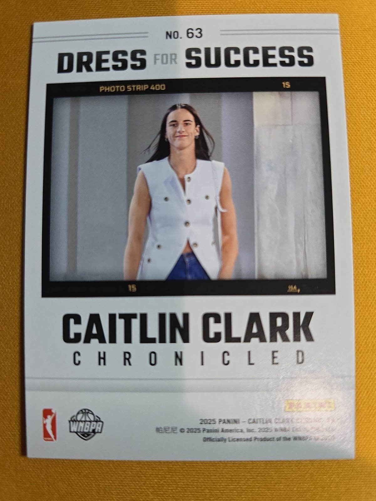 2025 Panini CAITLIN CLARK CHRONICLED #63 RARE Checkerboard Holo Card #’d/25