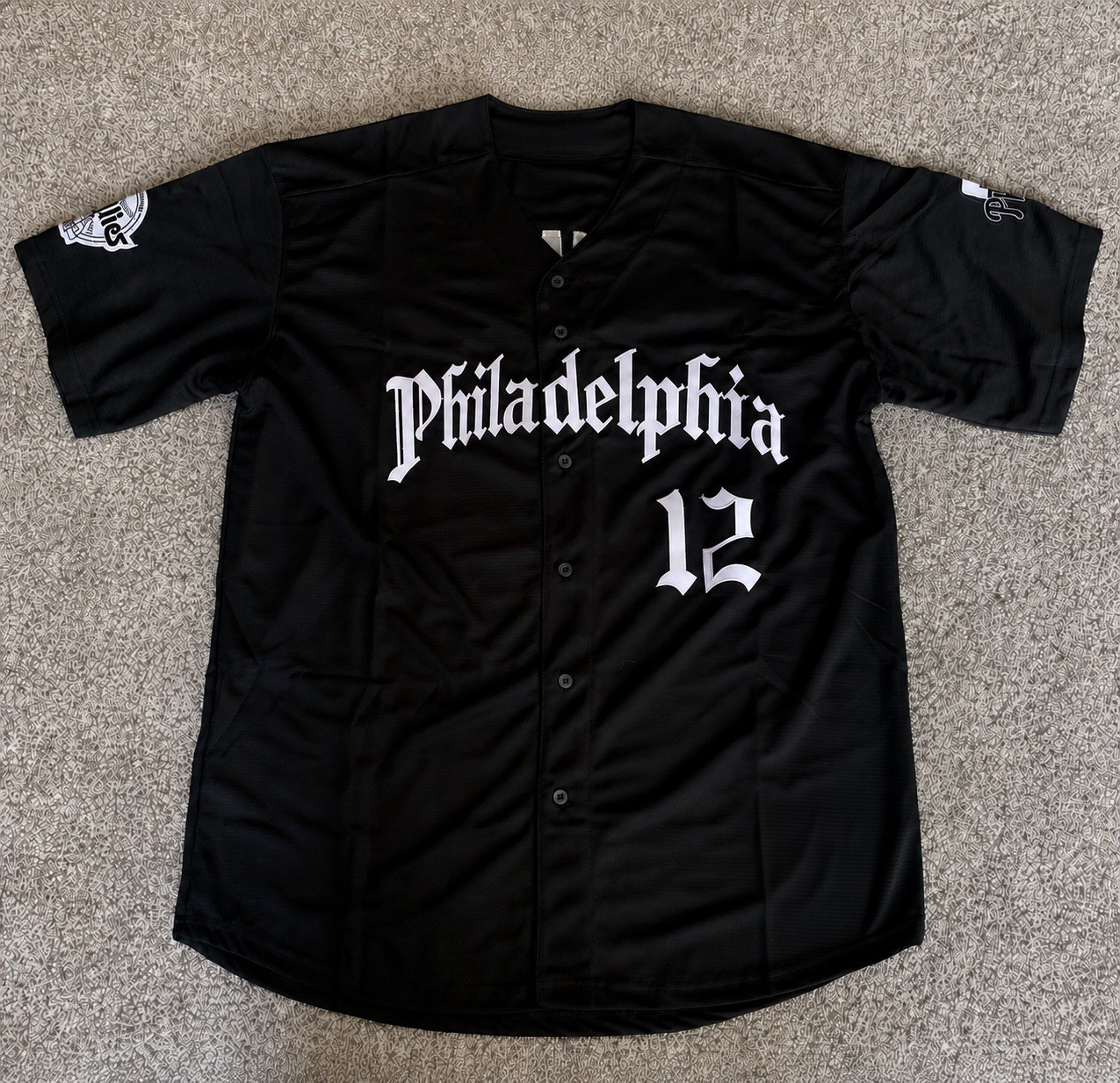NWT Men’s Kyle Schwarber Phillies Goth Style Inquirer Edition Jersey XL
