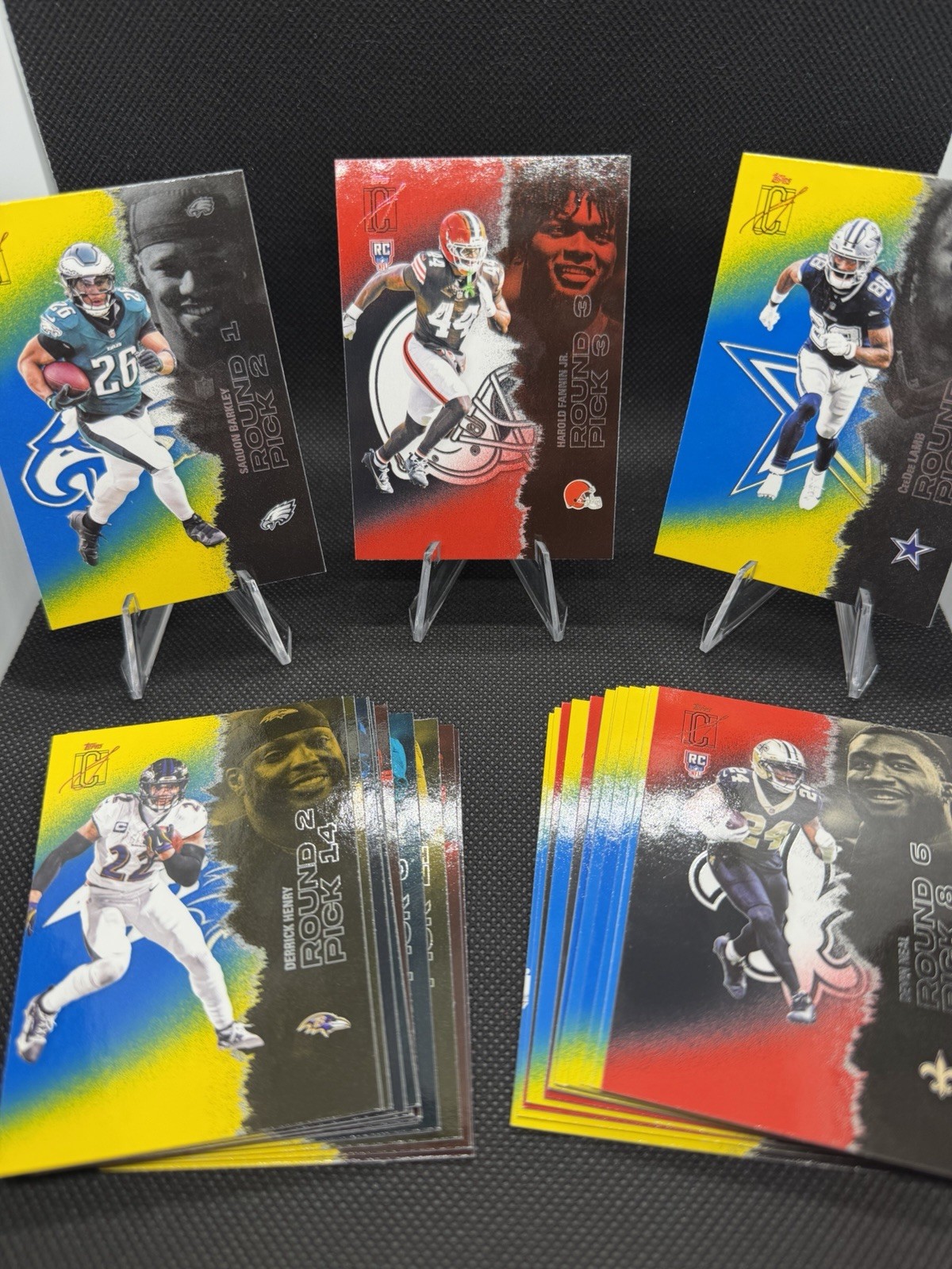 2025 Topps Signature Class NFL [Base Singles/Parallels] 🔥Complete Your Set🔥