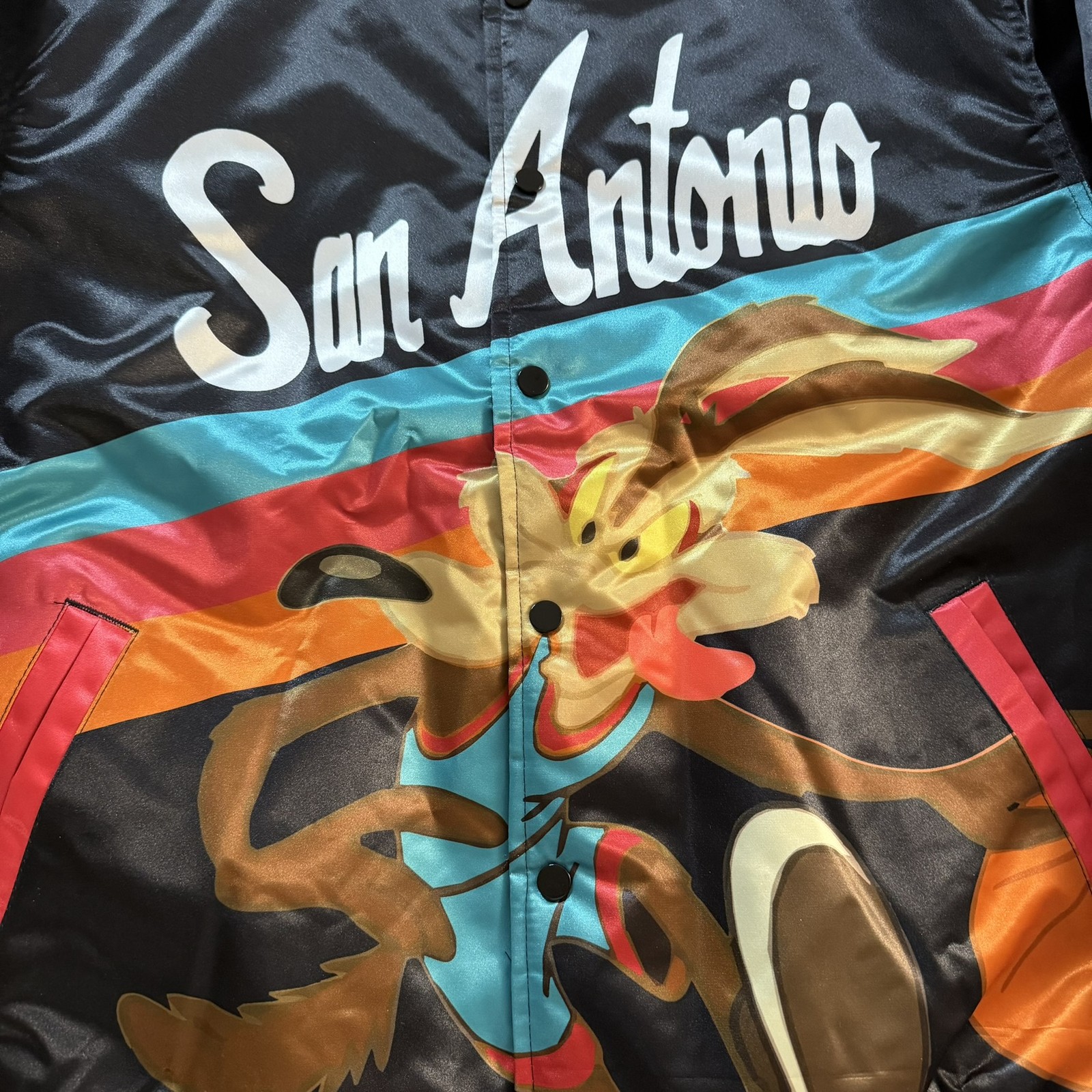 Headgear Classics San Antonio Spurs Wile E. Coyote Satin Jacket NBA 2XL Looney