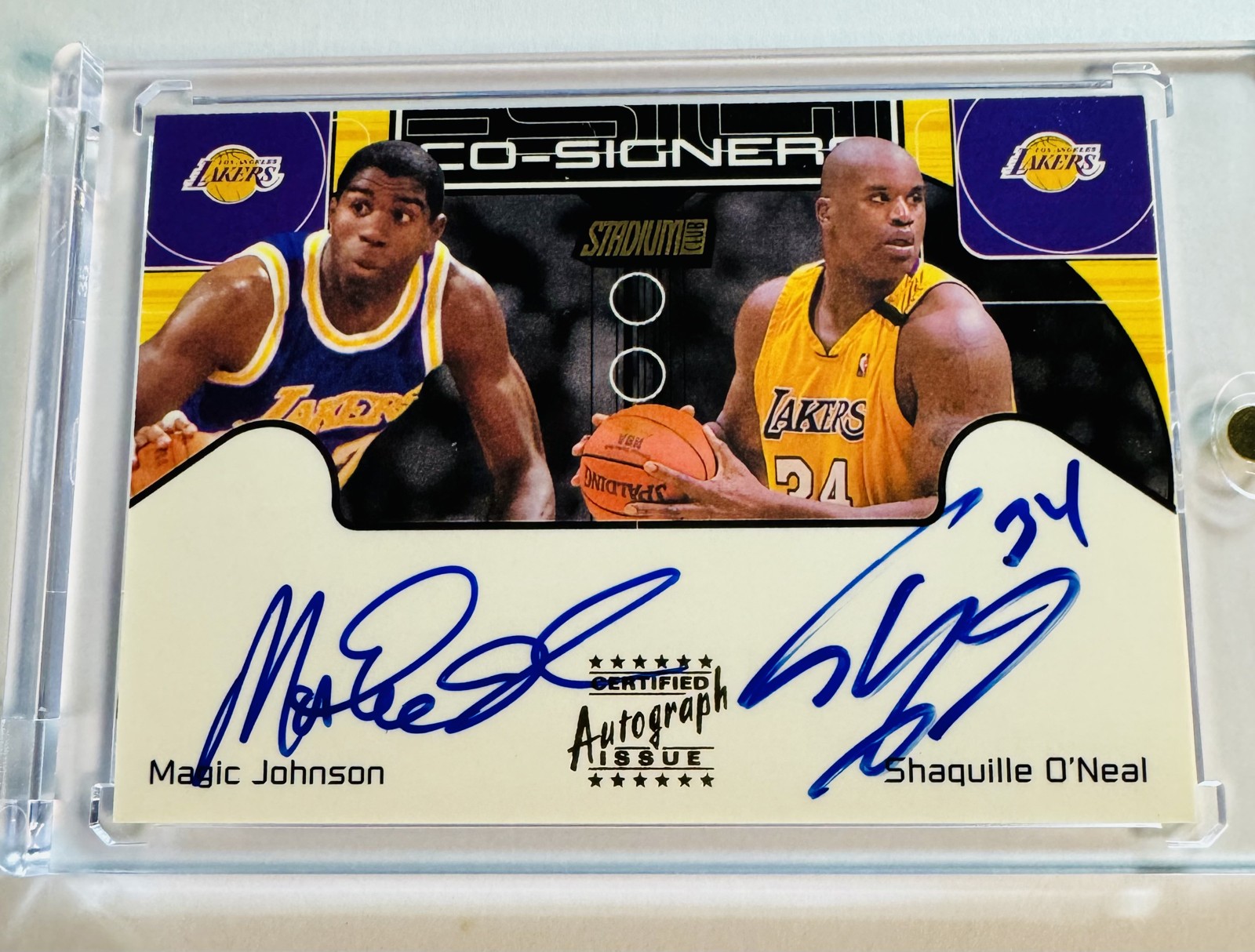 2000-01 Stadium Club Co-Signers Magic Johnson & Shaq Dual Auto #CS1 Lakers HOF