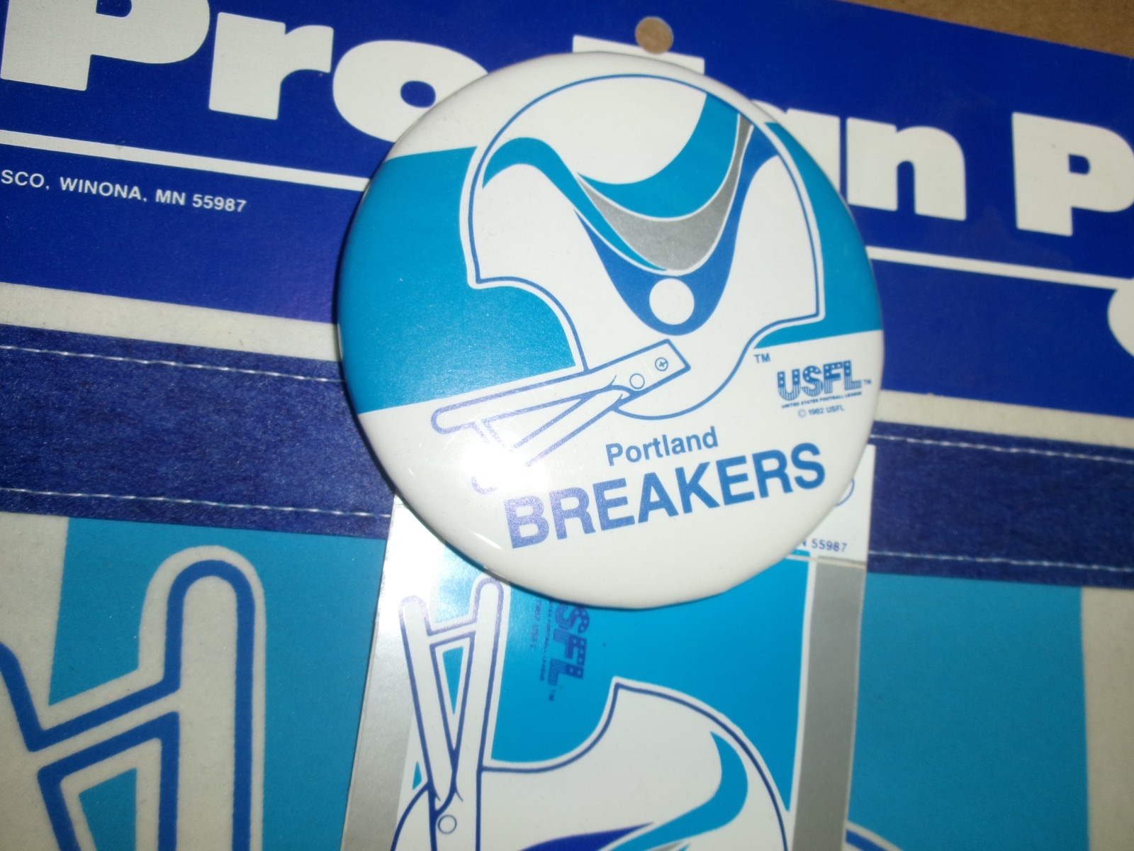 USFL Portland Breakers 1985 Pro Fan Pack-Pennant, Bumper Sticker, Pinback Button