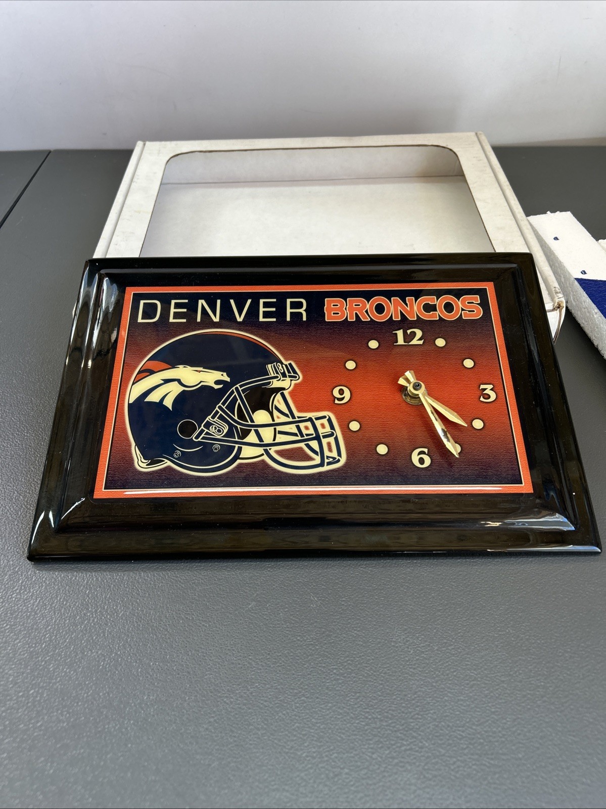 VINTAGE Denver Broncos Rectangular 13×9 Wall Hanging Clock Working