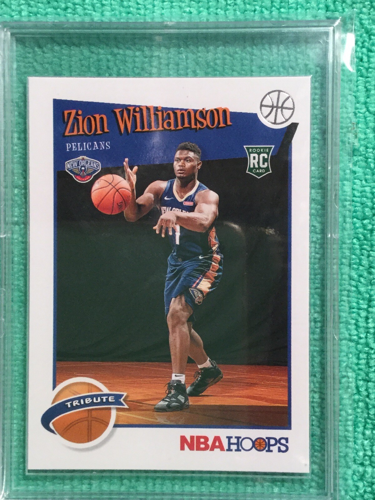 2019/20 Zion Williamson NBA BASKETBALL. HOOPS RC MINT PLASTIC CASE NOT INCLUDED