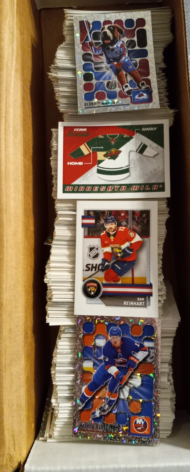 2025-26 Topps NHL Hockey Sticker Singles – #595 to #800 – Create Own Lot