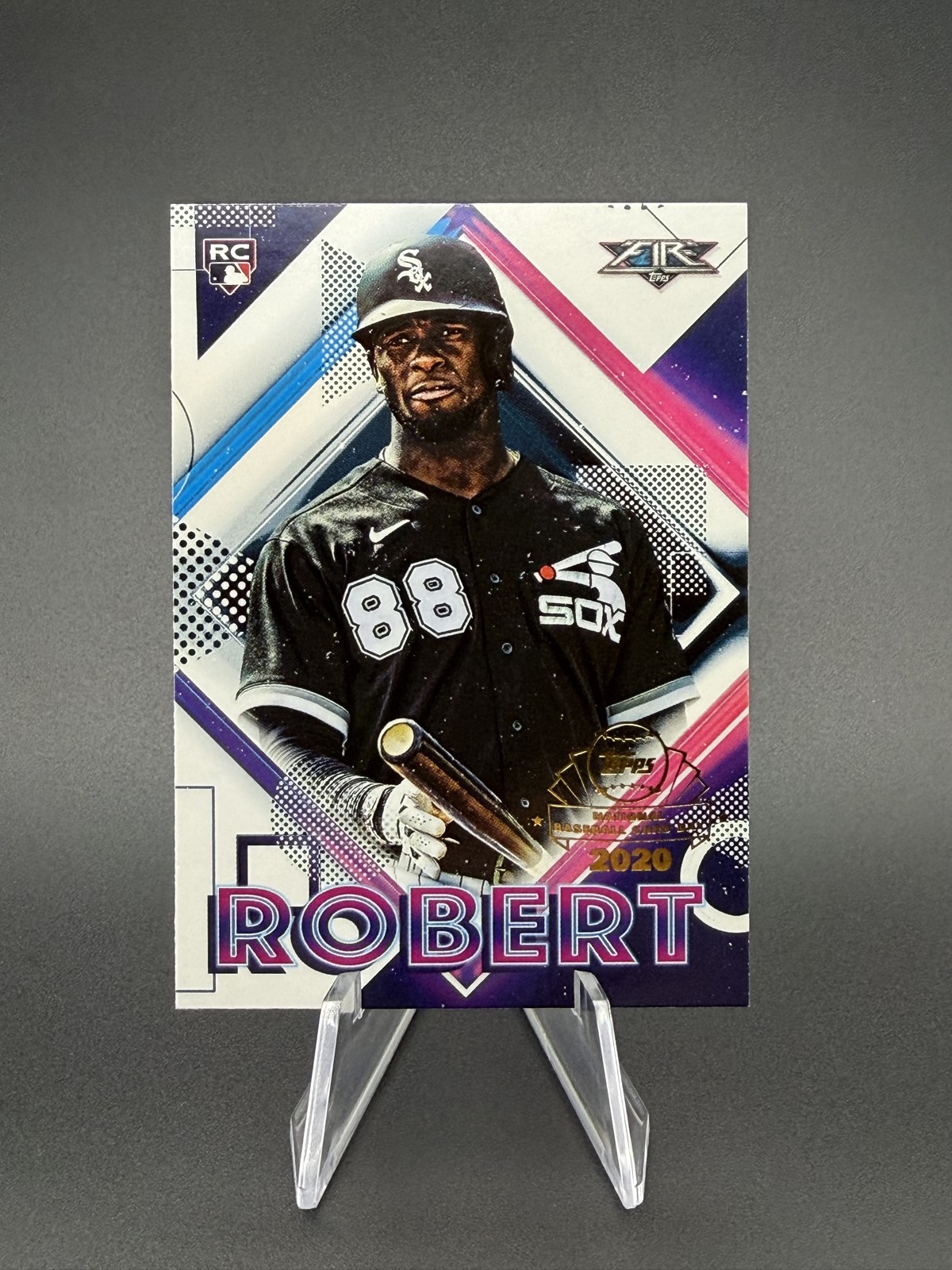 2020 Topps Chrome – Topps Fire Preview Luis Robert #FP-4 (RC)