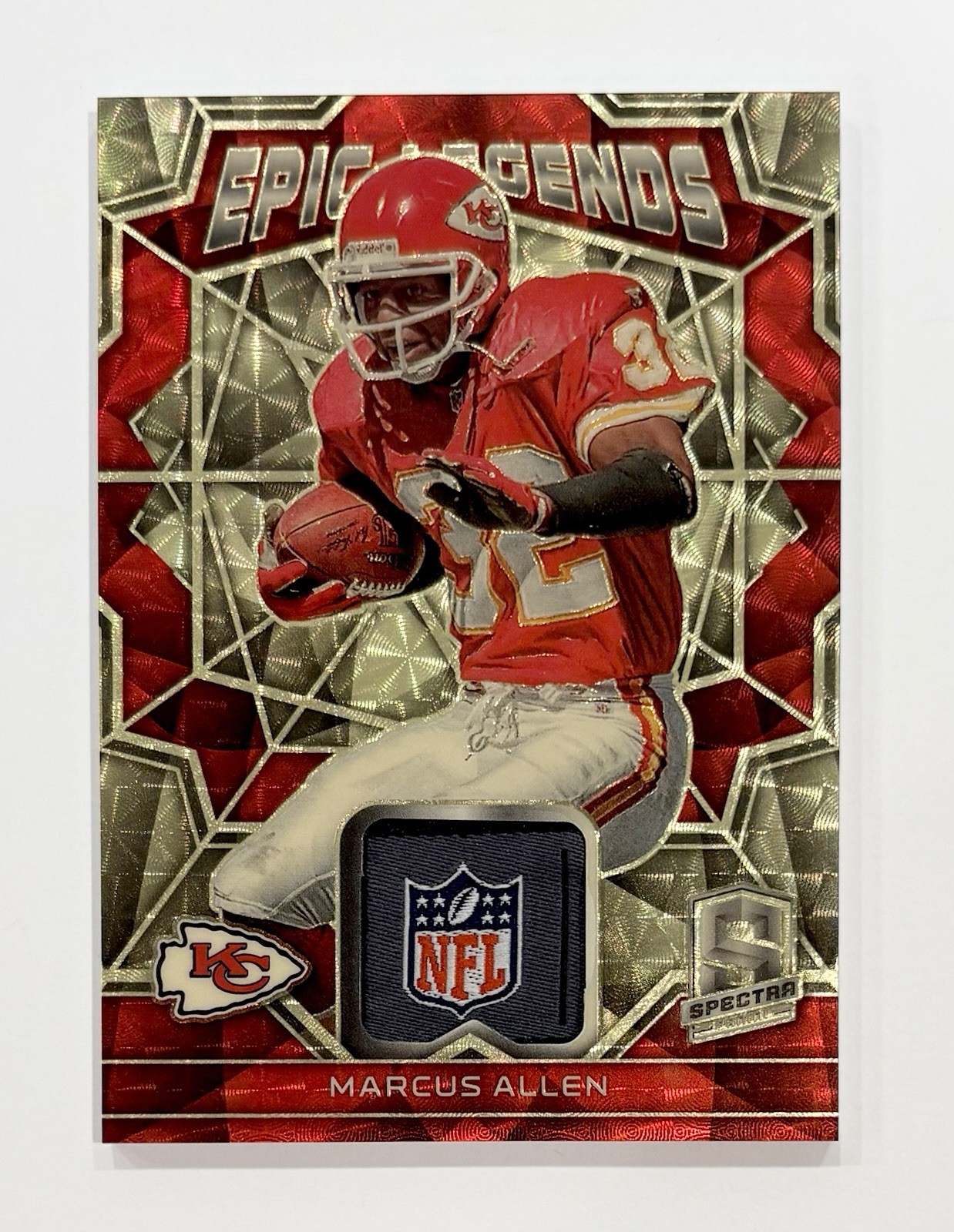 2022 Panini Spectra Epic Legends #12 Marcus Allen NFL Shield Patch 1/1 Chiefs