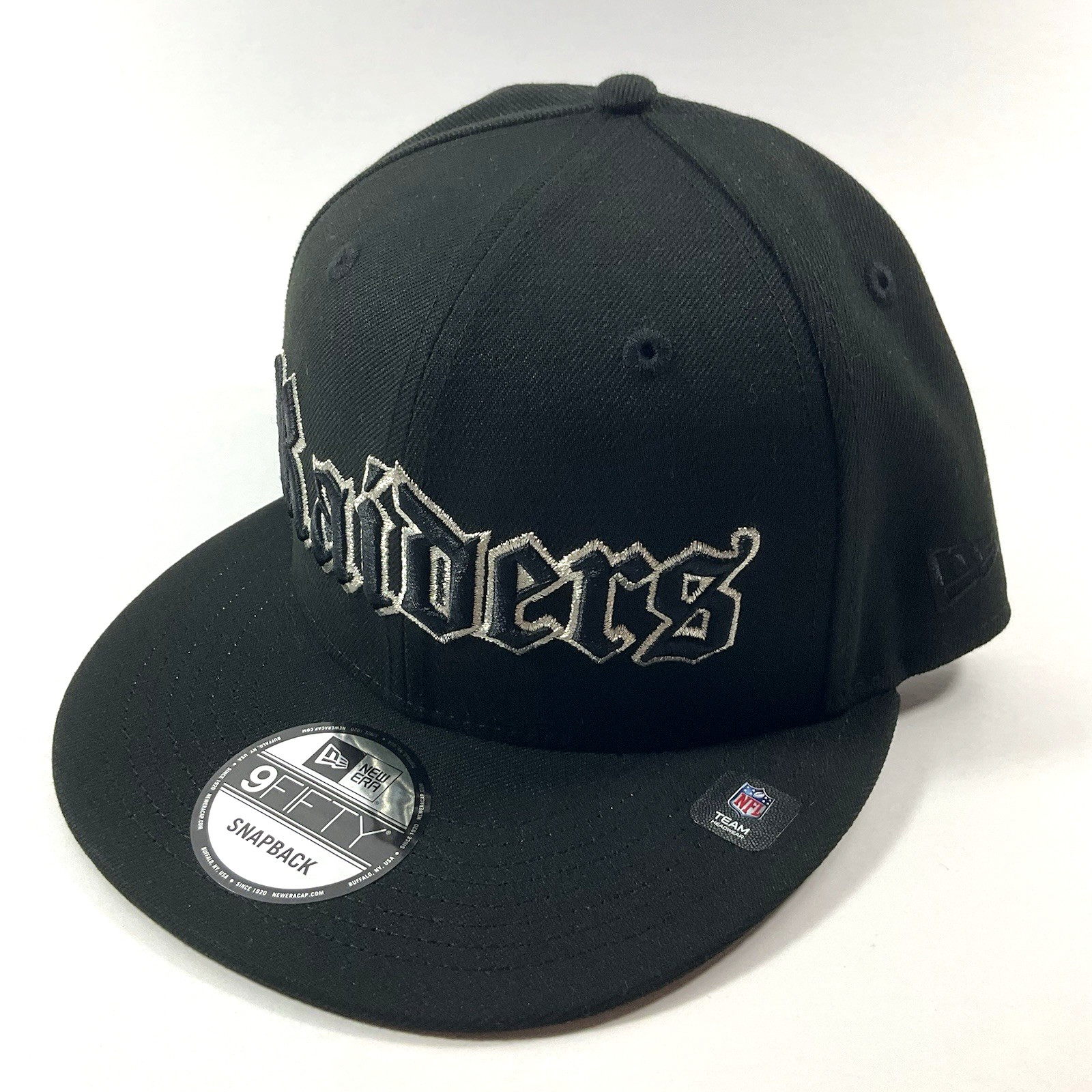 New Era Las Vegas Raiders Script Old English Metallic 9FIFTY Snapback Hat Cap
