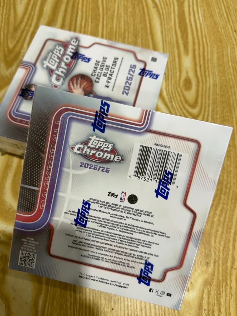 2025-26 TOPPS CHROME MEGA BOX (42 Cards) NBA Basketball Brand New Sealed-
