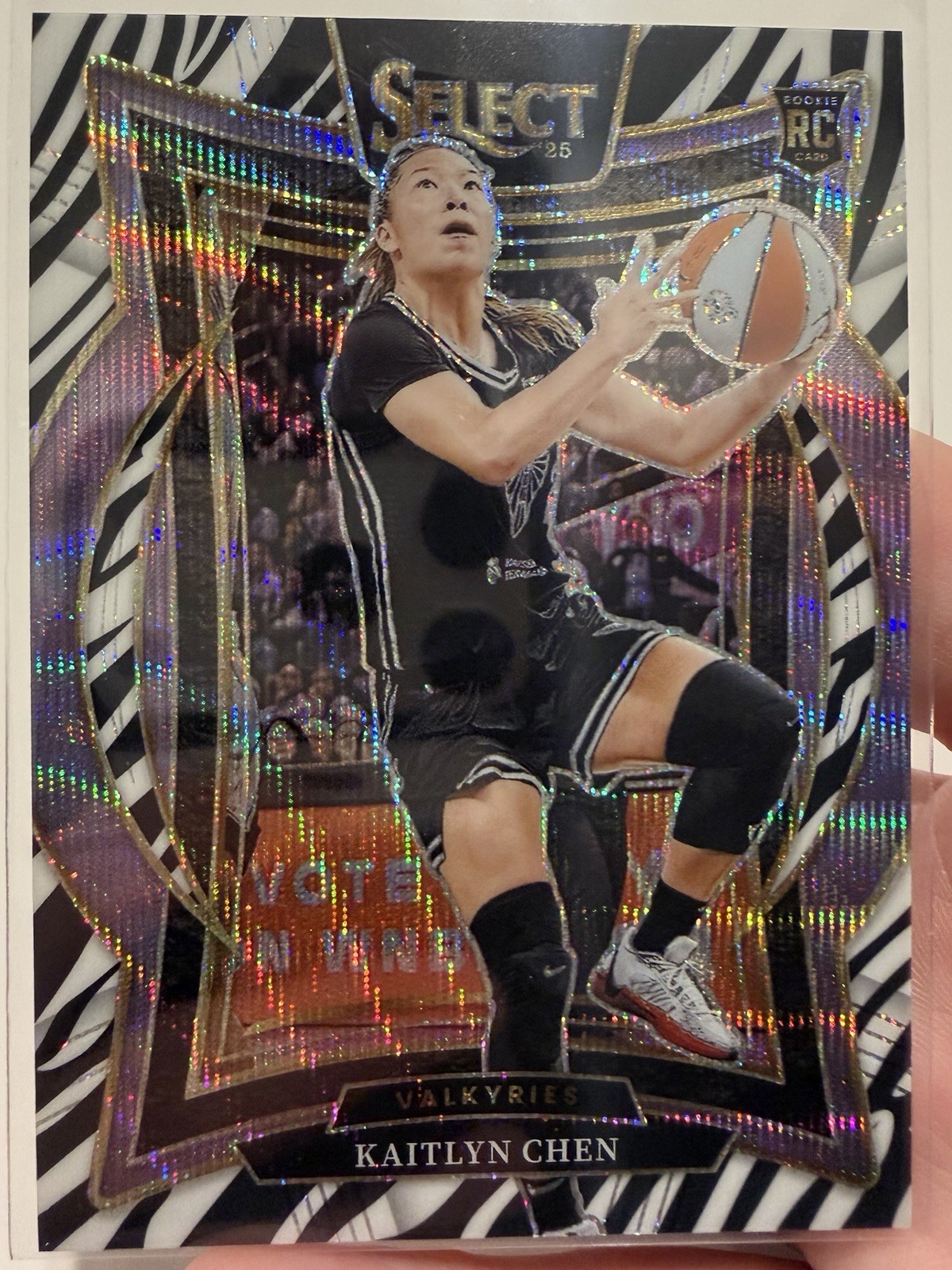 Rookie Zebra SSP Panini 2025 WNBA Select Kaitlyn Chen #74 Concourse Prizm
