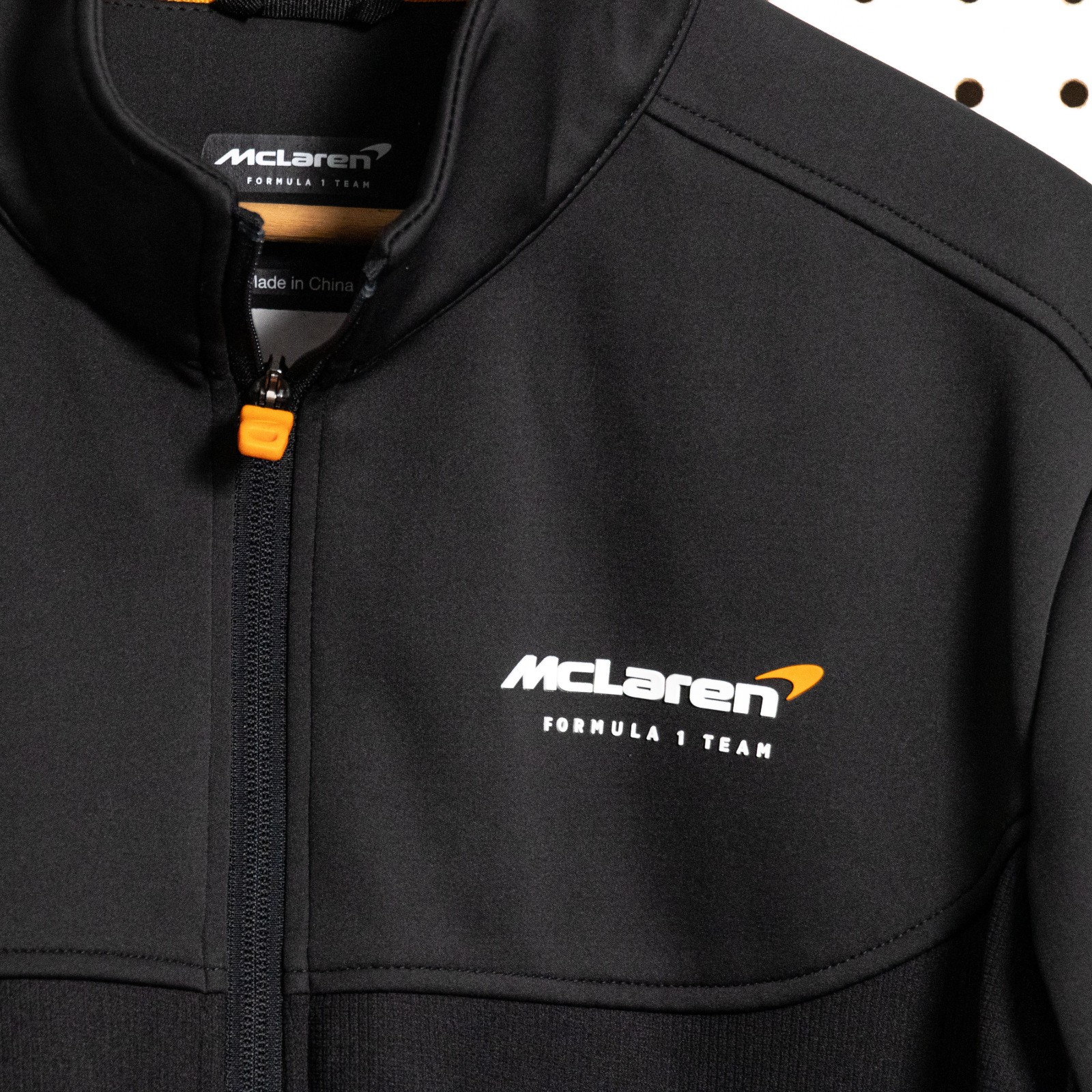 McLaren Formula One Team Zip Up Official Sweatshirt F1 Racing Medium Soft Shell