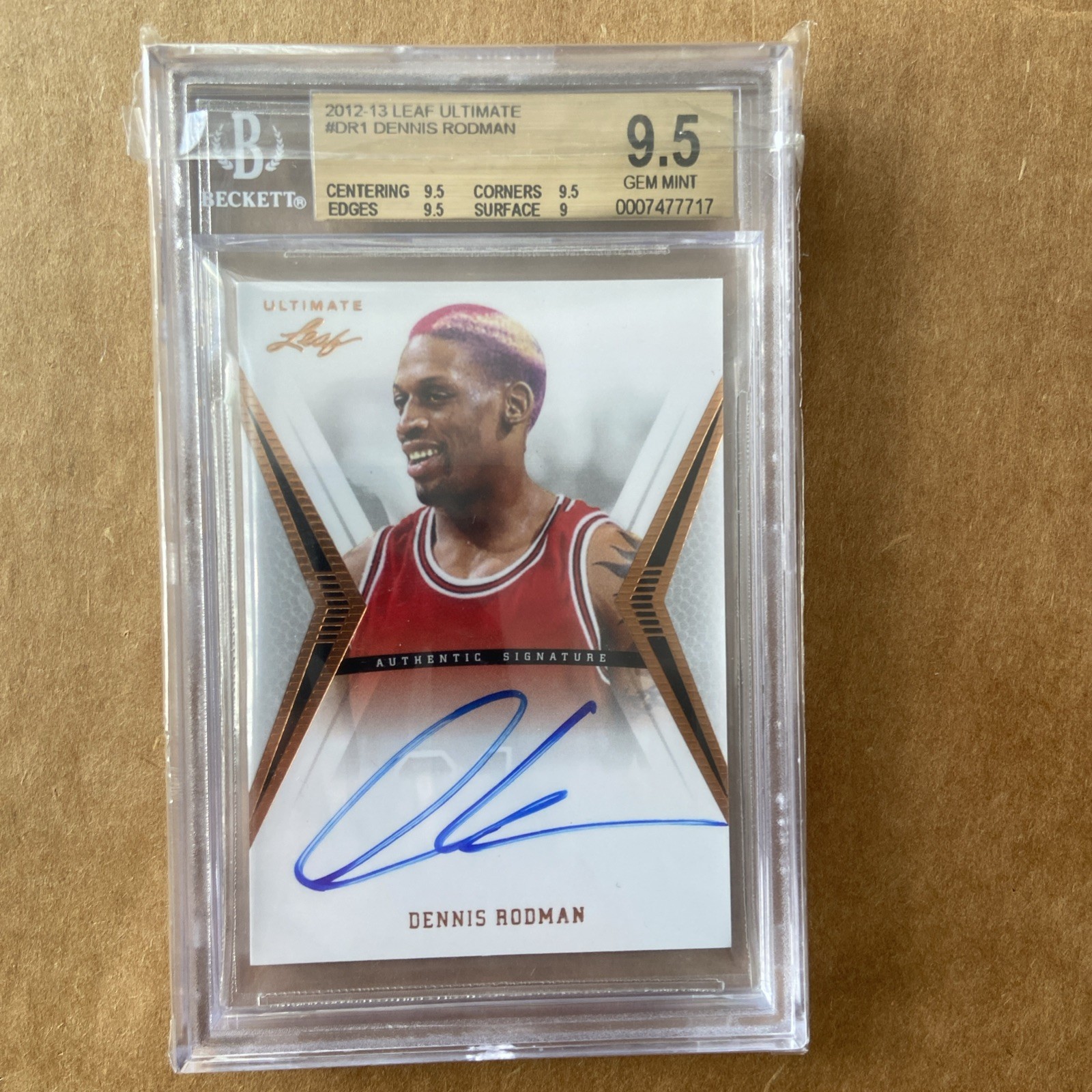 2012-13 Leaf Ultimate Dennis Rodman On-Card Auto #BA-DR1 Beckett 9.5