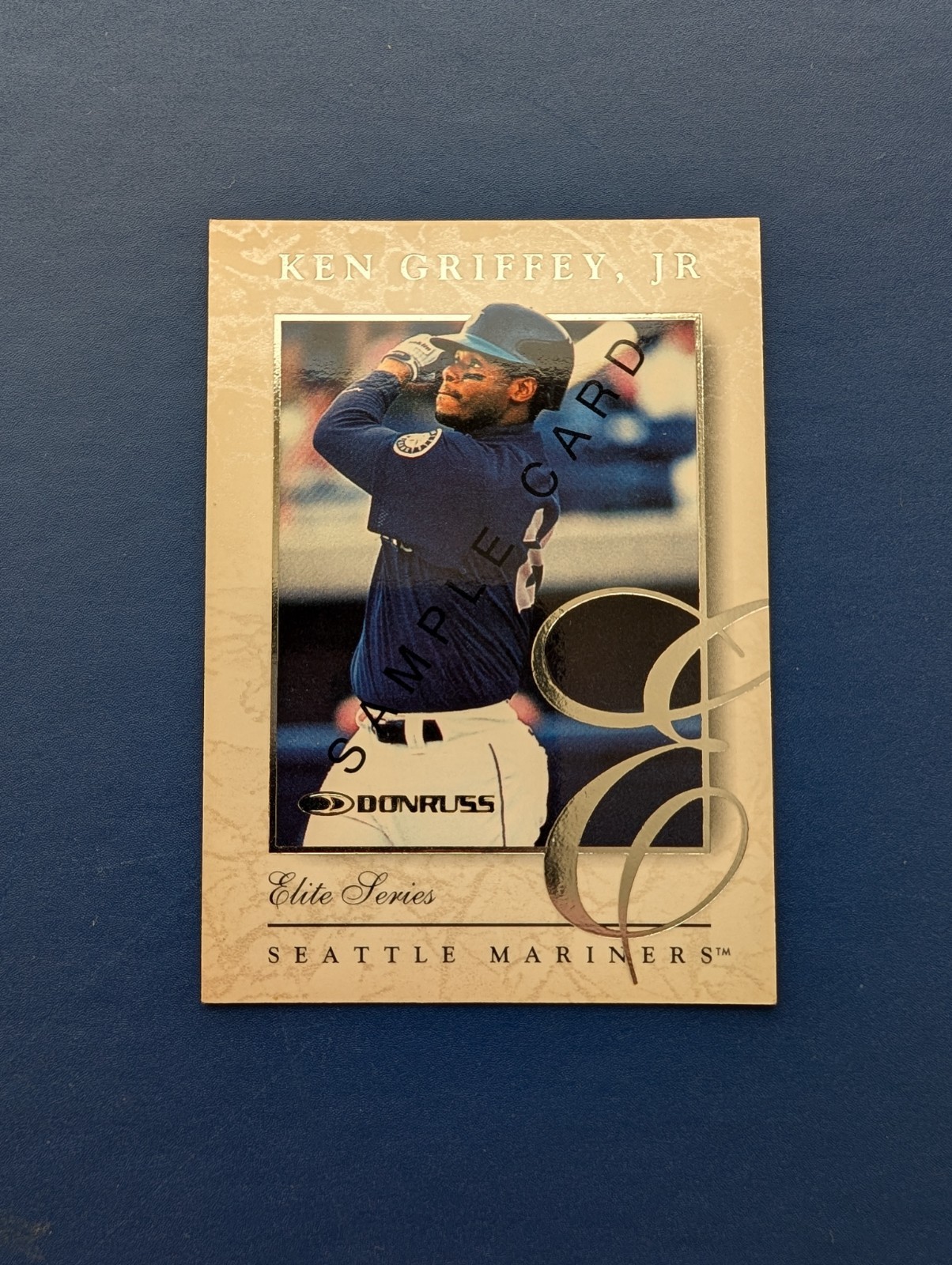 1997 Donruss Elite: Ken Griffey Jr. PROMO/2500 #7 – NM
