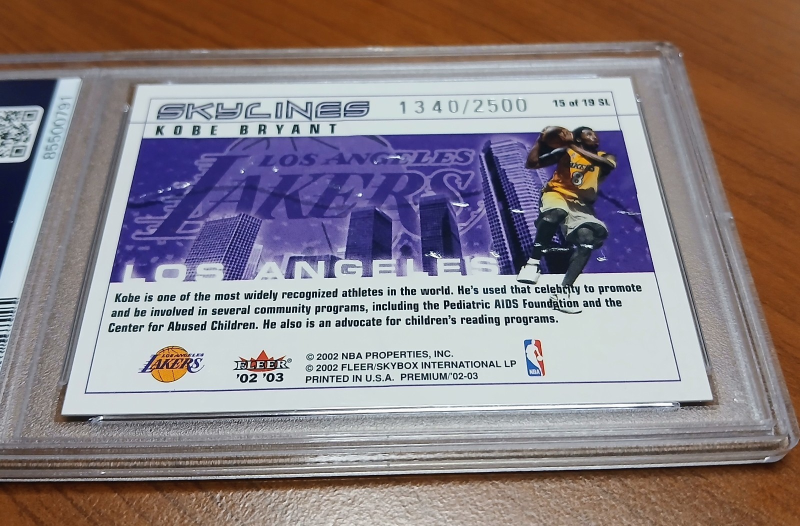 Fleer Premium 2002-03 Skylines Kobe Bryant #15 SL PSA 9 Lakers /2500