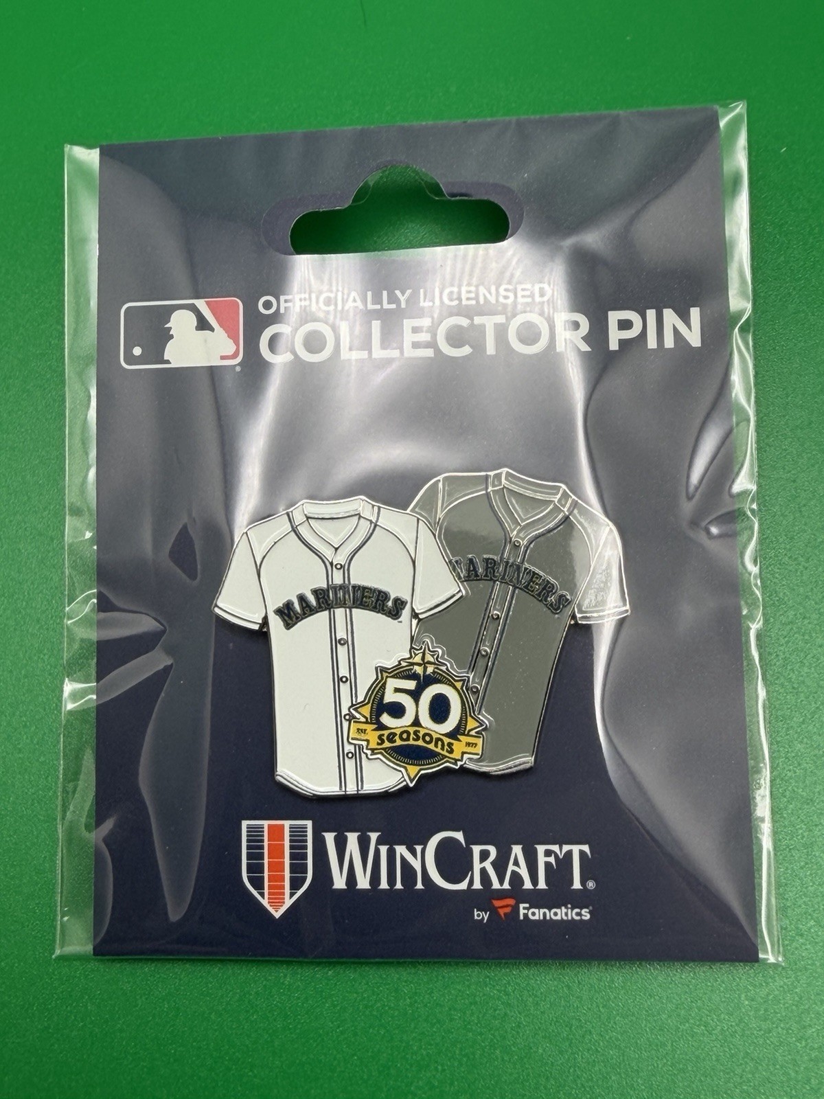 Seattle Mariners – Monthly Collection Pin (3/6) – June Theme 50 Seasons – NEW