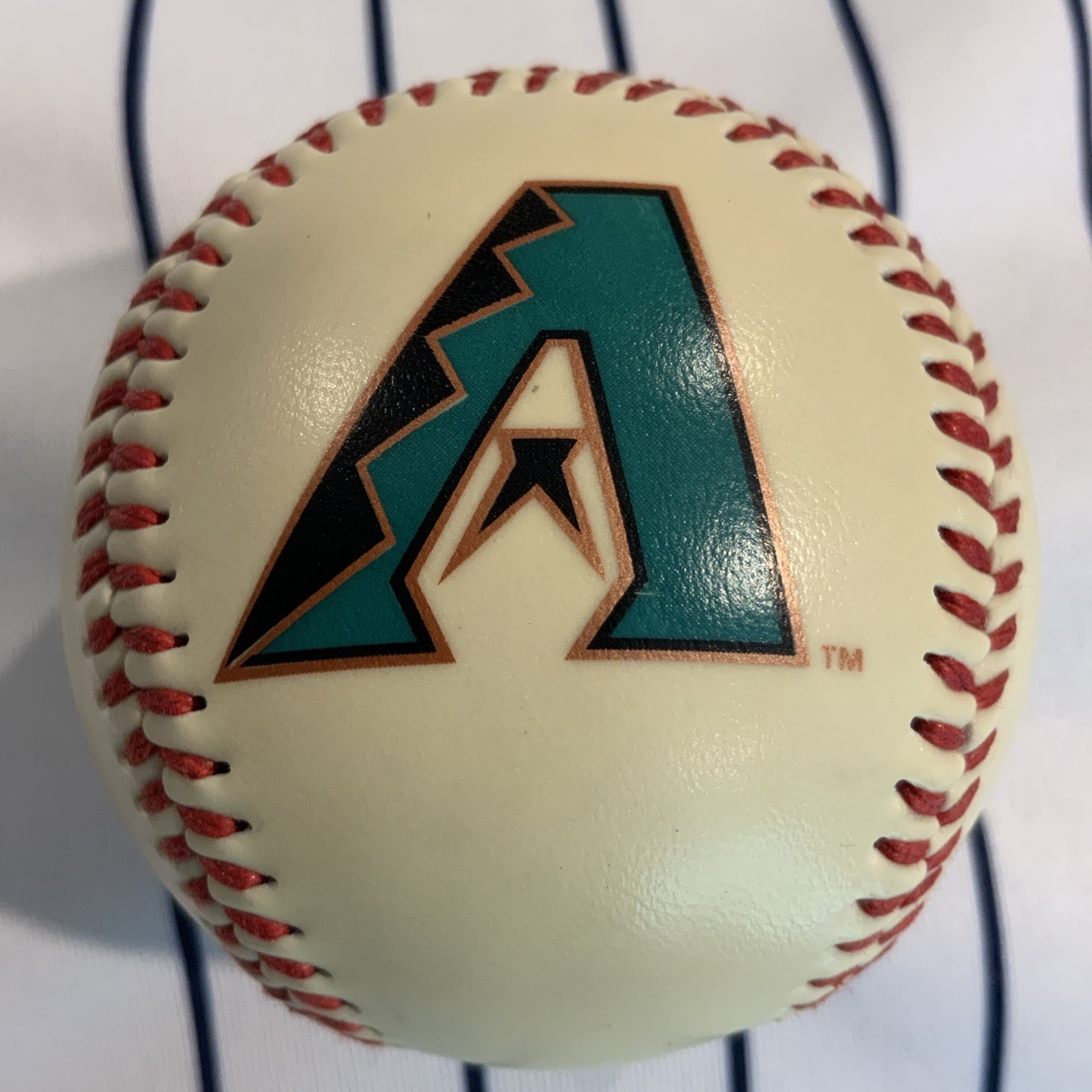 Arizona Diamondbacks Glow In The Dark Team Shop Exclusive Souvenir Baseball Ball