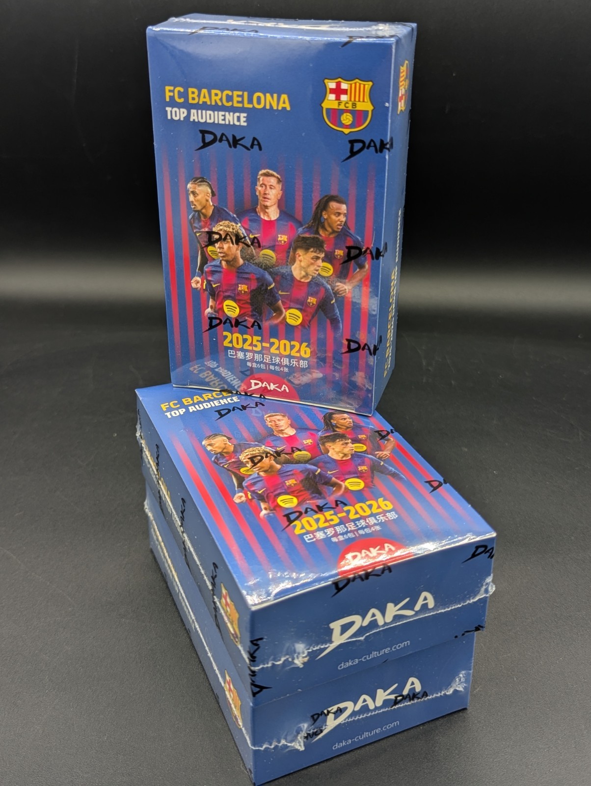 Us Seller 2025-26 DAKA Barcelona Team Box TOP AUDIENCE Soccer Sealed Messi Auto?