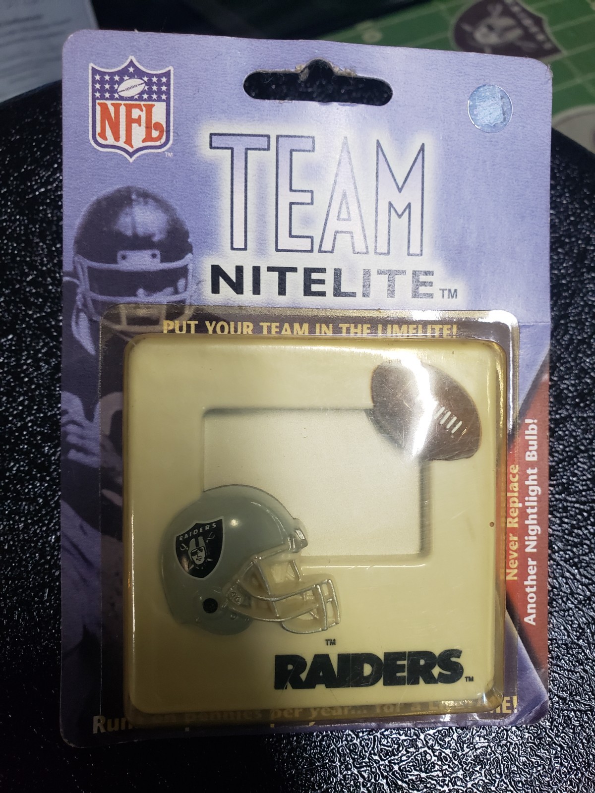Oakland Raiders Glow in the dark Night Light AFC NFL NEW Unopened Vintage Rare