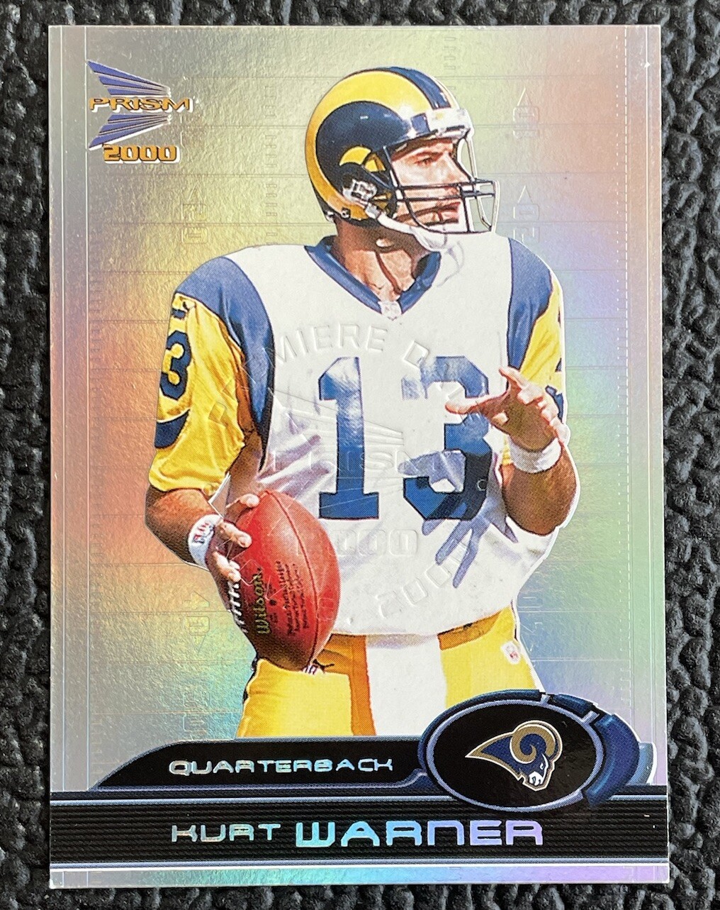🔥1/1! KURT WARNER 2000 PRISM PREMIERE DATE EMBOSSED RAMS JERSEY #’d 13/138!🔥