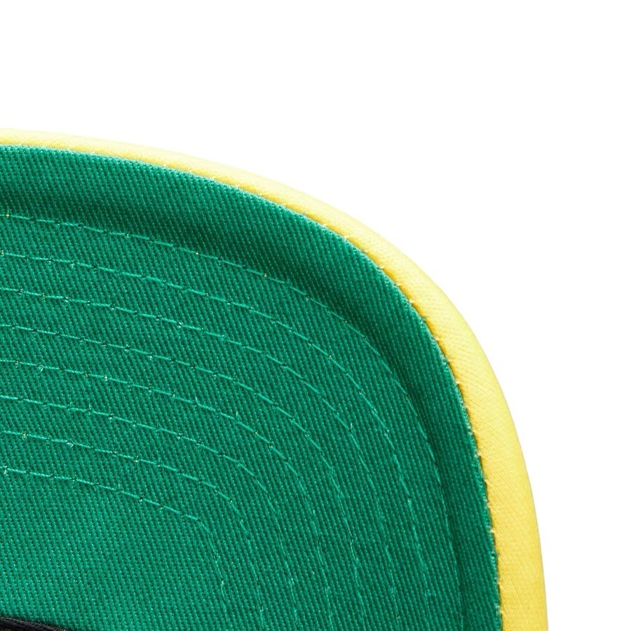 Mitchell & Ness Los Angeles Lakers 2002 NBA Champions Trucker Hat Cap