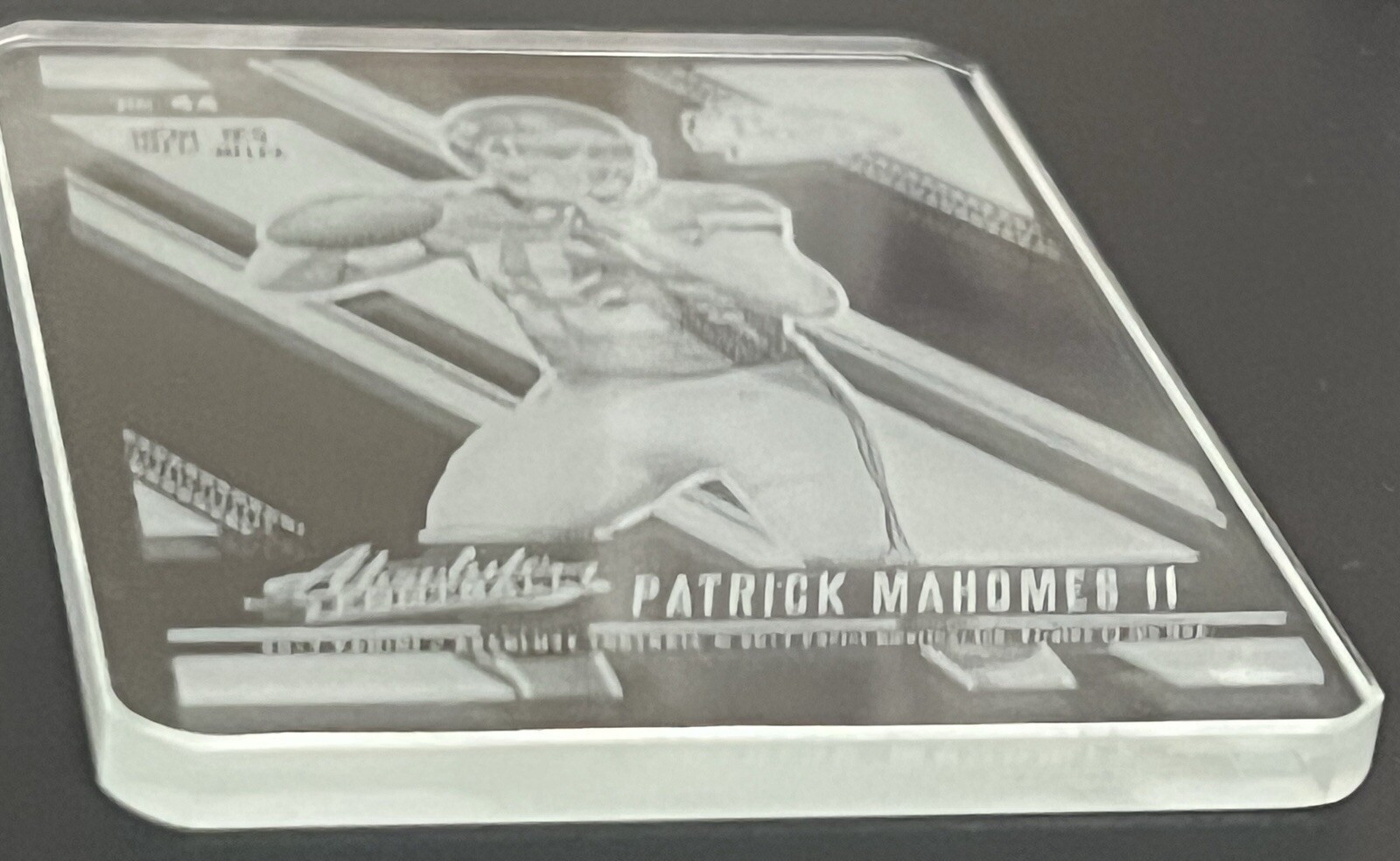 SSP RC Patrick Mahomes 2017 Absolute Memorabilia Glass Parallel Rookie Case Hit