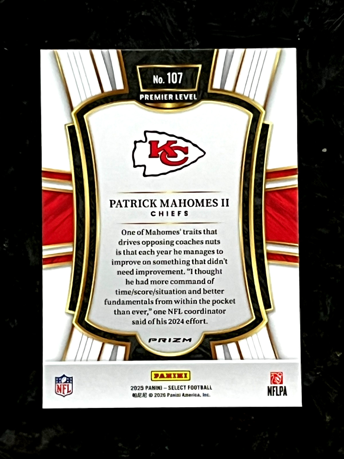 Patrick Mahomes II 2025 Panini Select Pink Shock Prizm Kansas City Chiefs #107