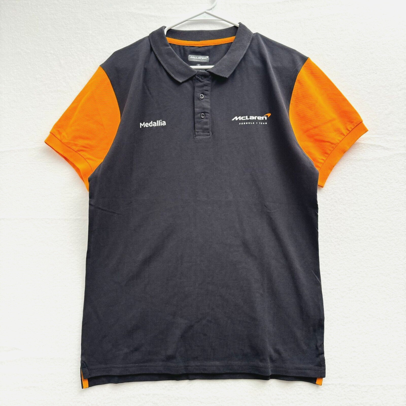 F1 McLaren Formula 1 Team Medallia Men’s Large Polo Shirt Orange/Gray