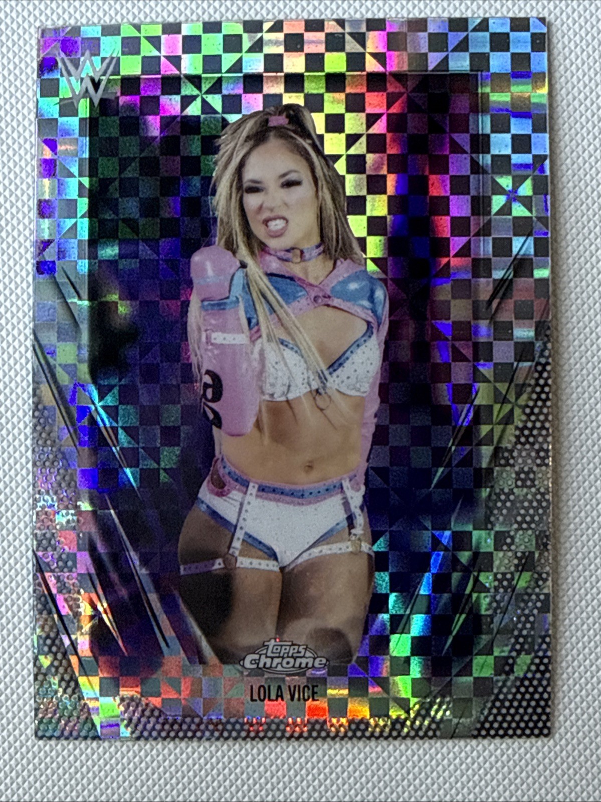 X-FRACTOR REFRACTOR 2026 Topps Chrome WWE Wrestling Cards You Pick/Choose! READ*