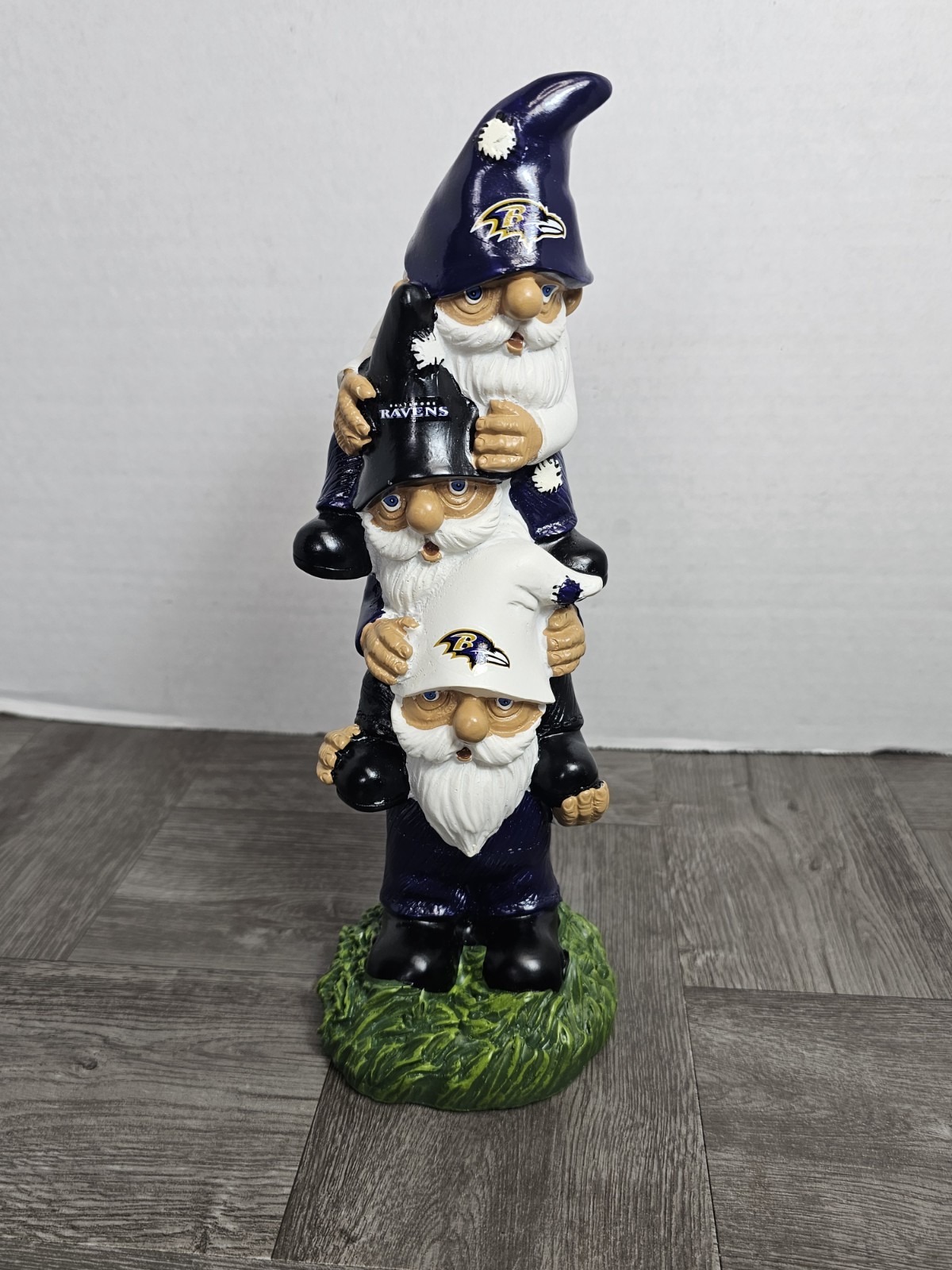 Forever Collectibles Garden NFL Baltimore Ravens Ravens Mini 8 Team Gnome 10.5in