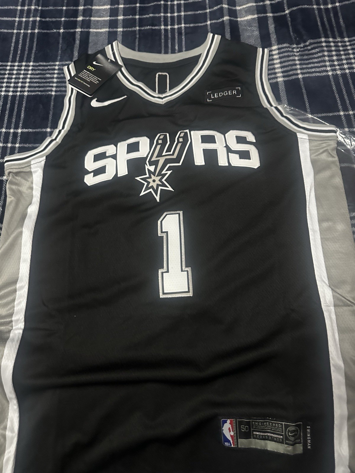 Victor Wembanyama-San Antonio Spurs-Black Nike Jersey- Large