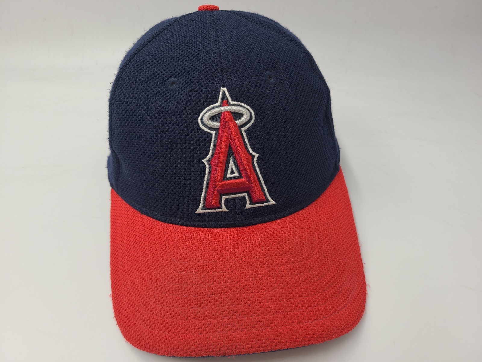 Anaheim Angels New Era 39Thirty Flex Fitted M-L Hat Cap Polyester MLB Blue Red