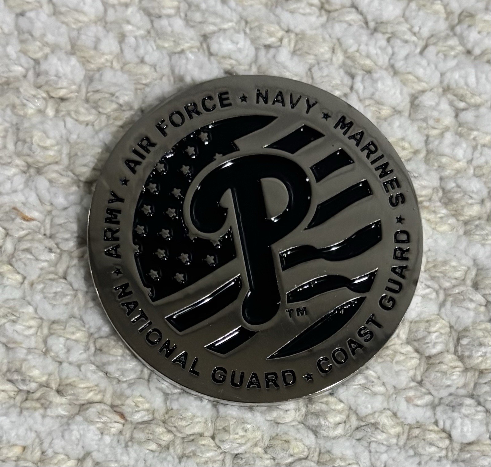 BRAND NEW PHILLIES SGA – Salute to Service CHALLENGE COIN – Marines Navy Army