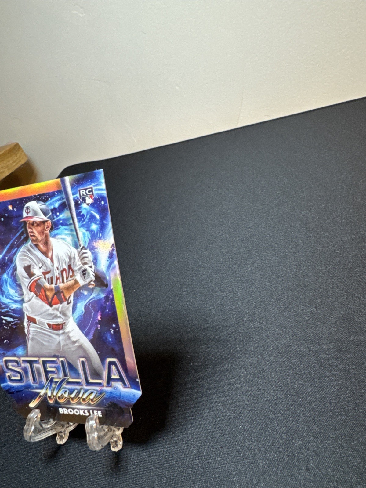 Brooks Lee 2025 Topps Cosmic Chrome – Stellanova #SN-15 (RC)