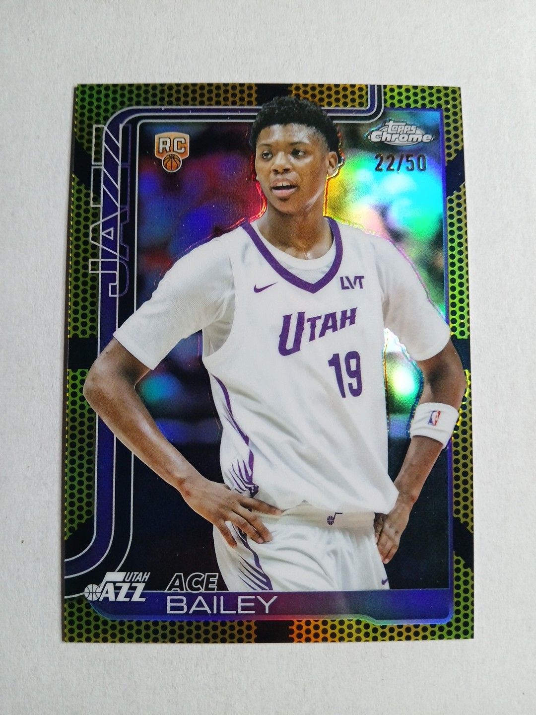 Ace Bailey 2025-26 Topps Chrome Basketball /50 GOLD CHASE PACK !!!!